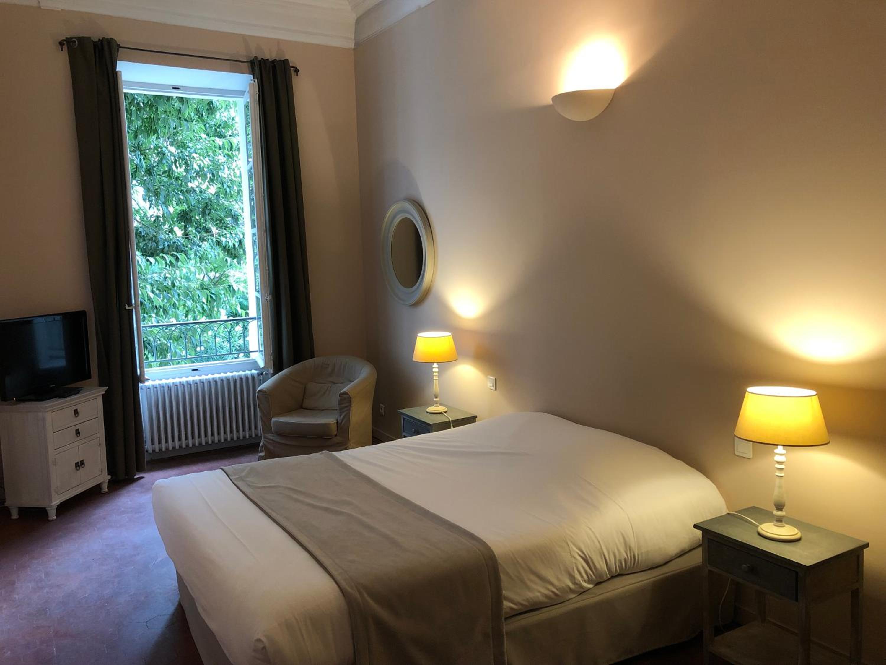 Superior Double or Twin Room Garden View - Photo 4