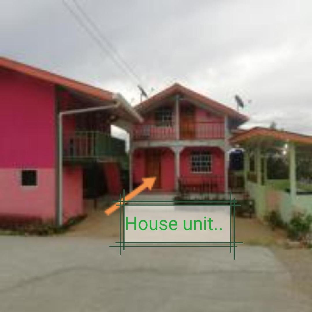 Four-Bedroom House photo 1