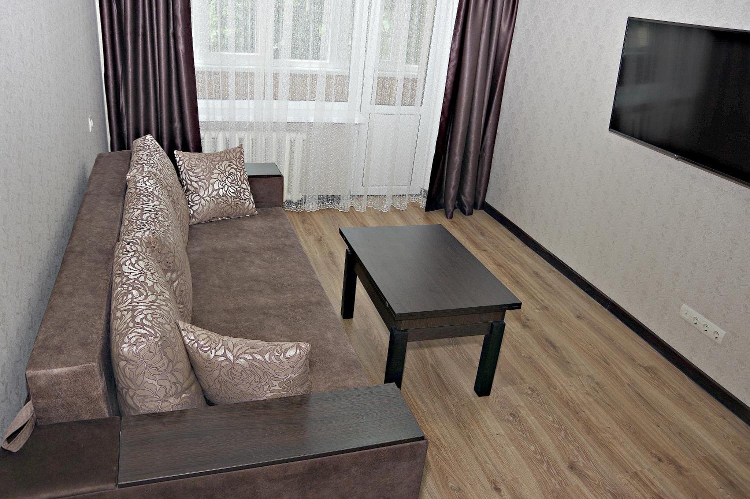 One-Bedroom Apartment photo 1