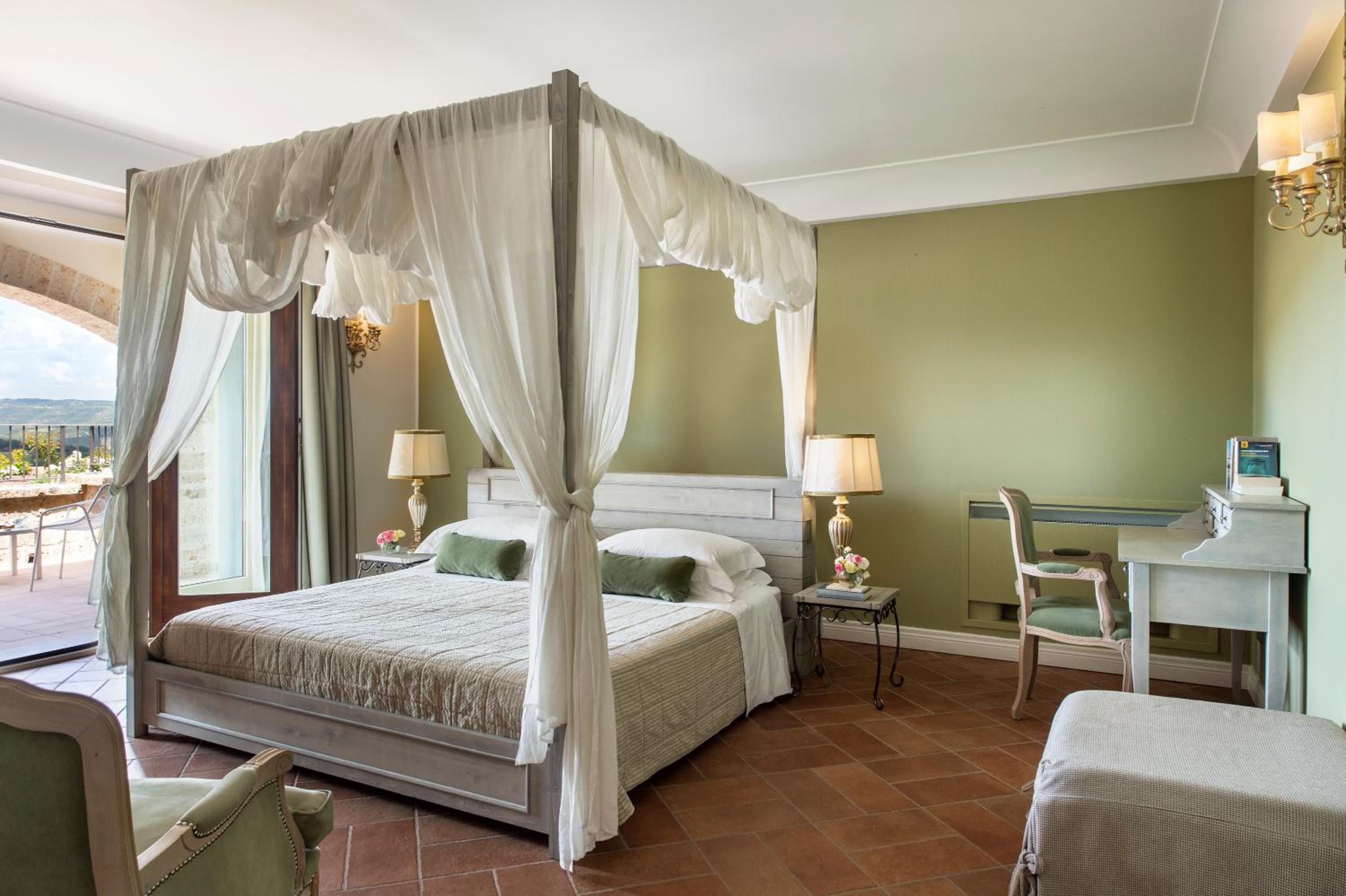 Suite photo 1