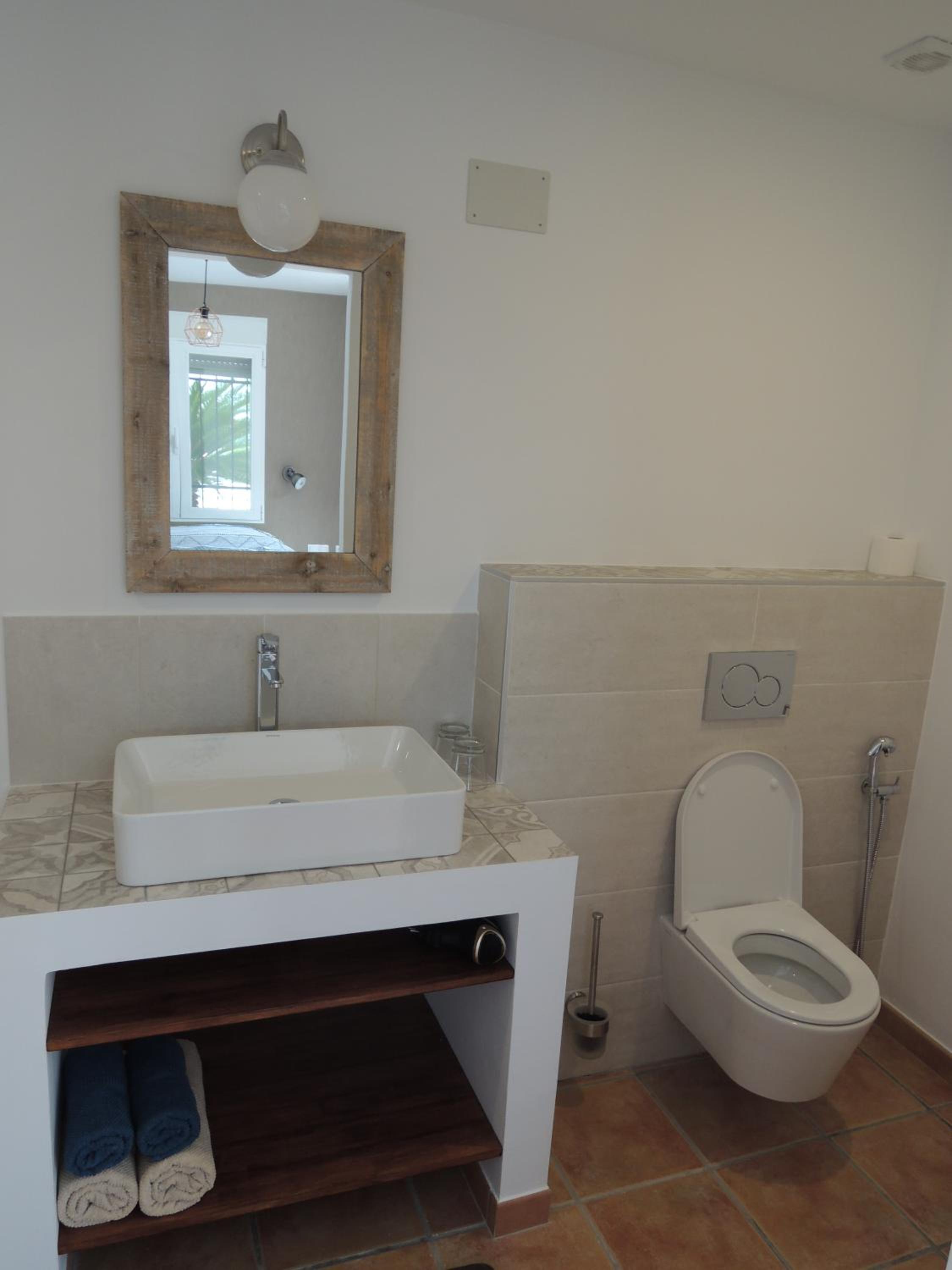 Double Room with Private Bathroom photo 3