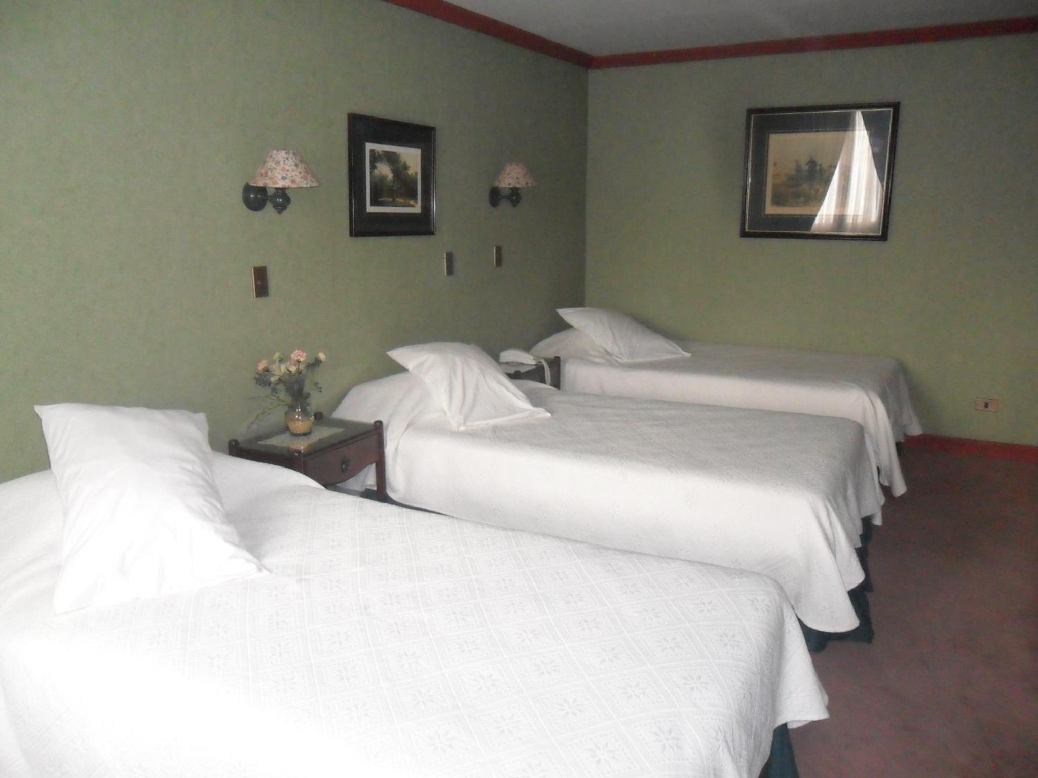 Triple Room photo 2