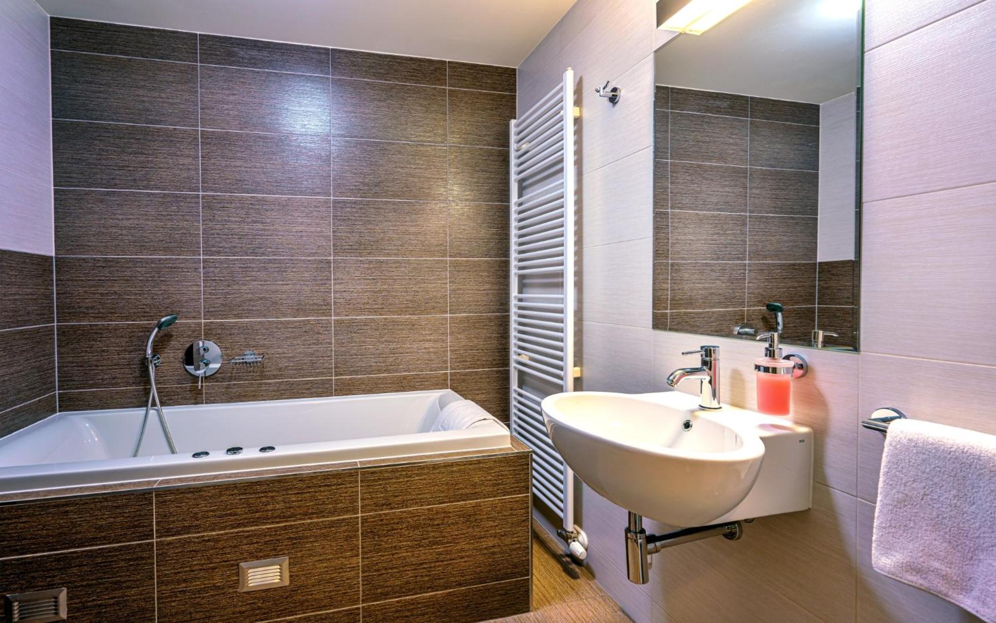Suite - Photo 6