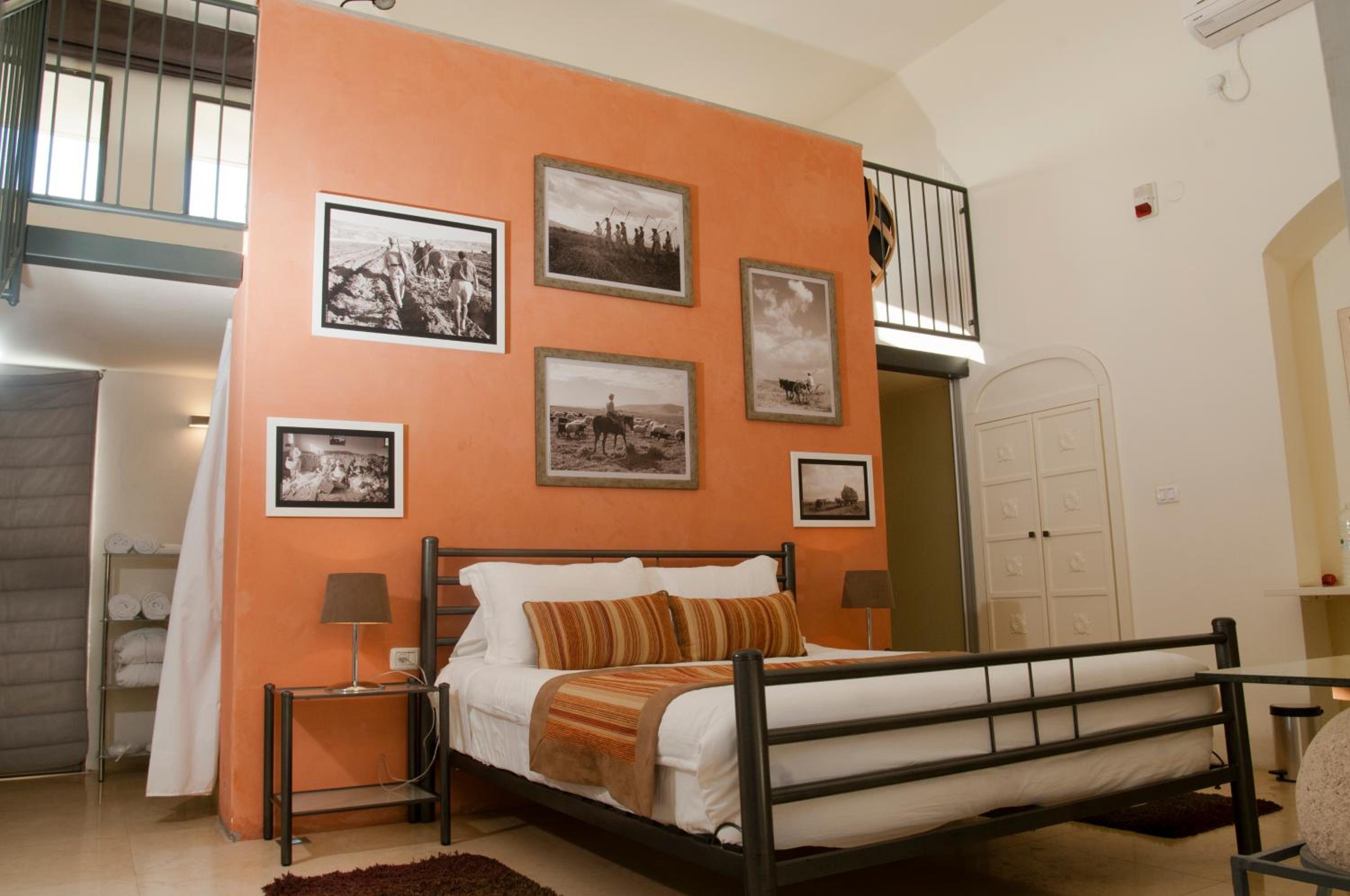 Suite with Mountain View