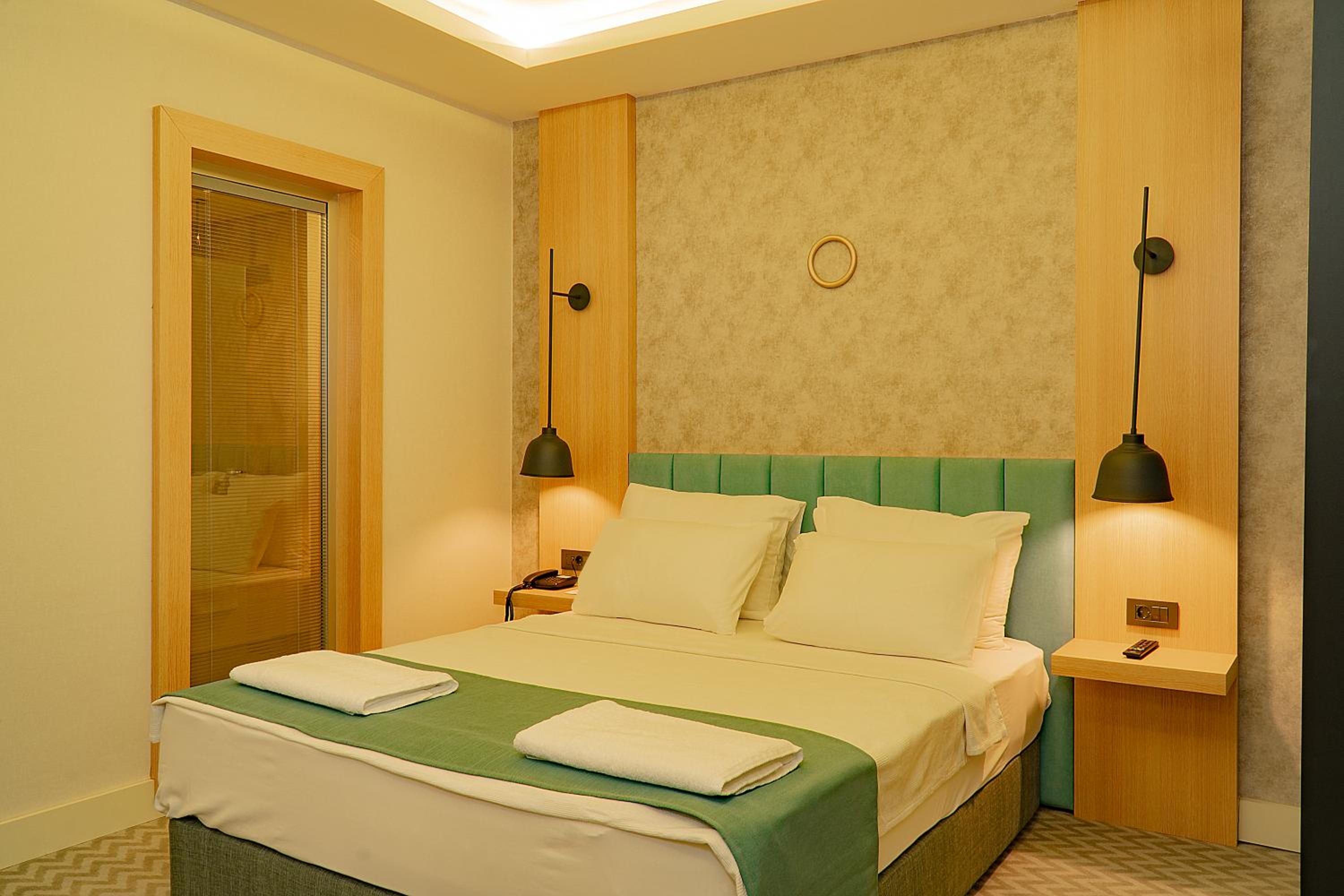 Suite - Photo 4
