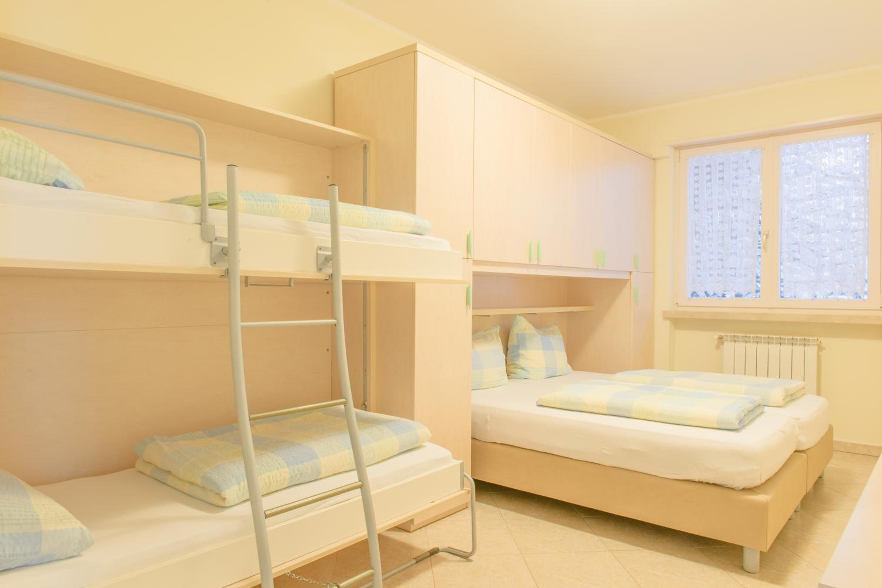 Two-Bedroom Apartment (6 Adults)