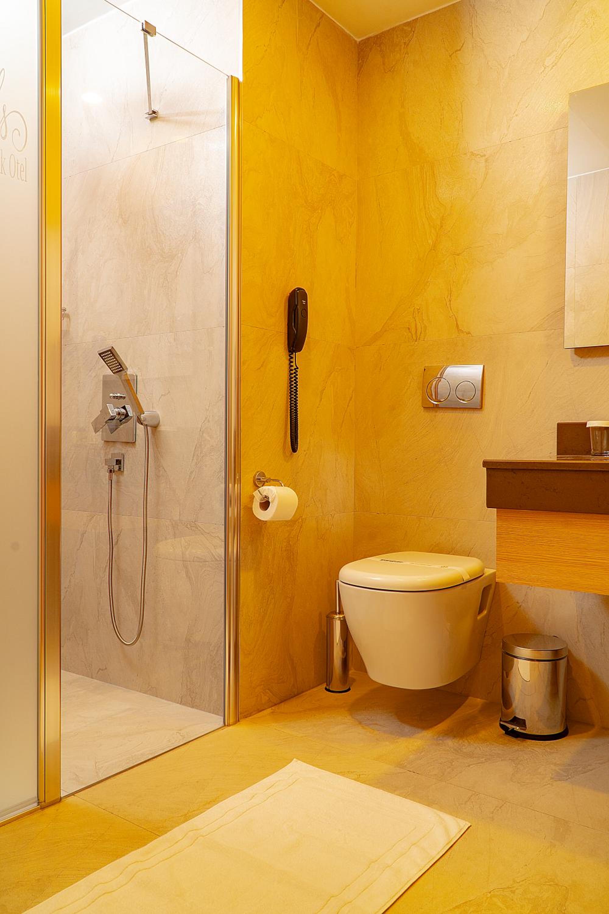 Standard Double Room - Photo 3