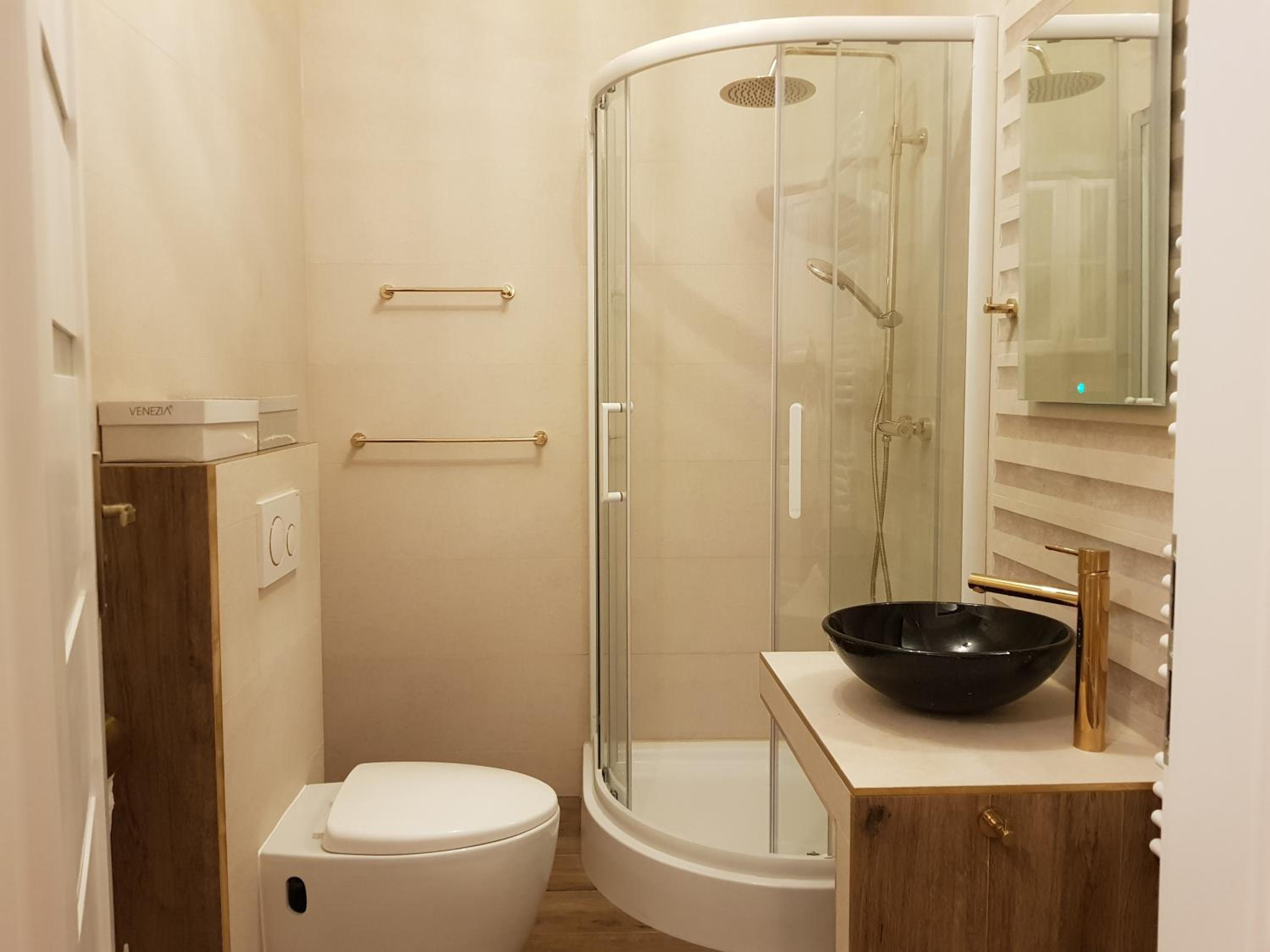 One-Bedroom Apartment - Photo 28