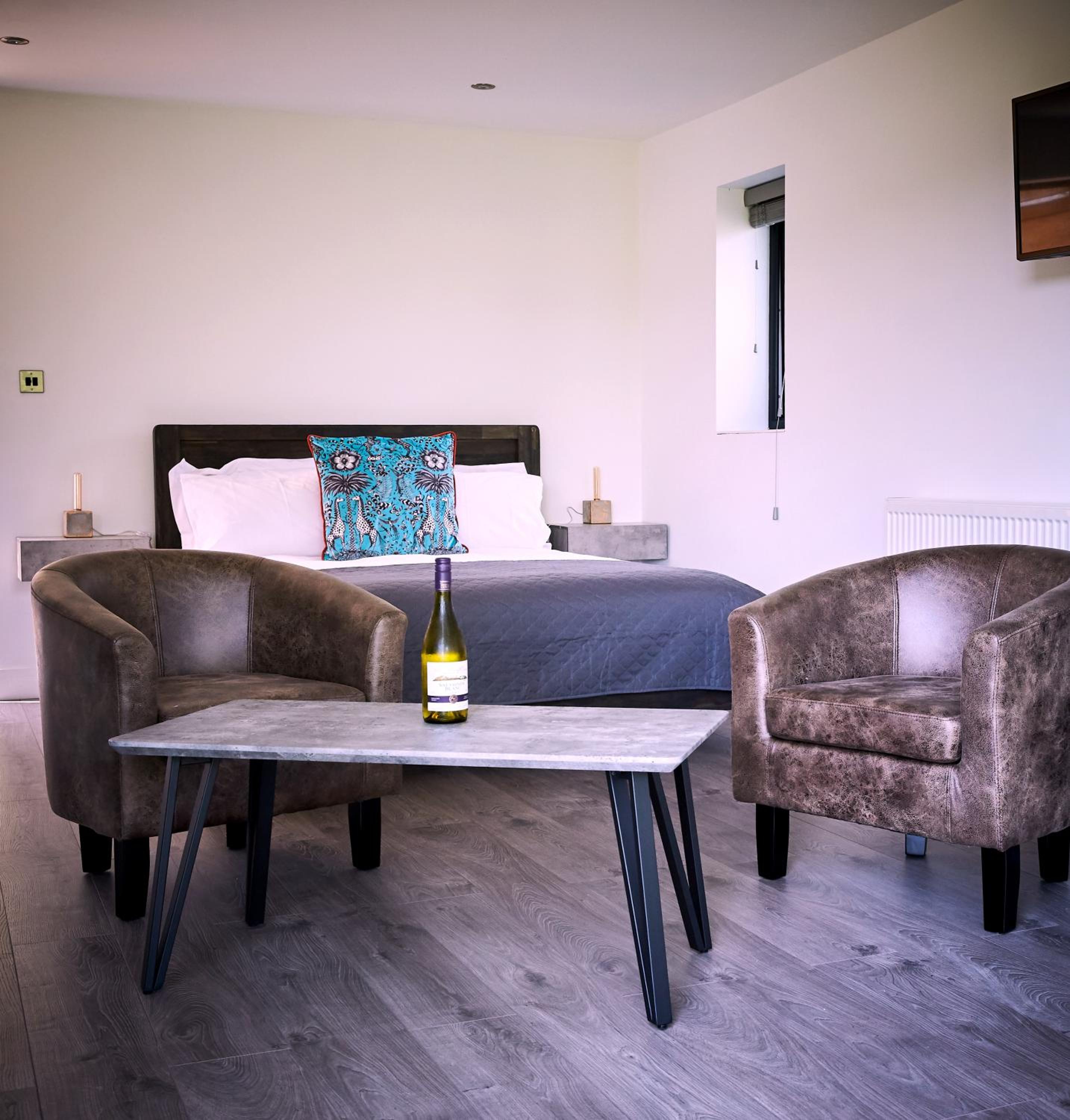Suite with River View - Photo 44