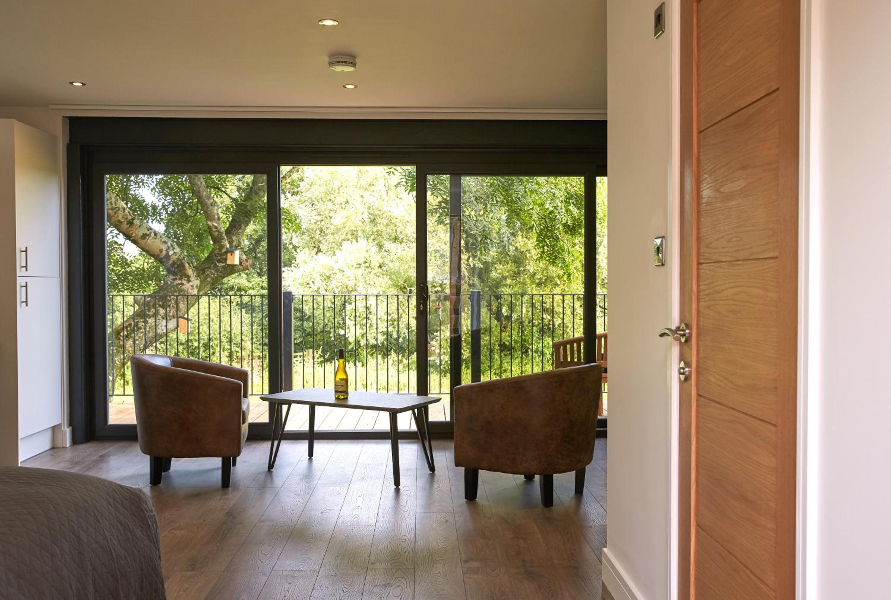 Suite with River View - Photo 14