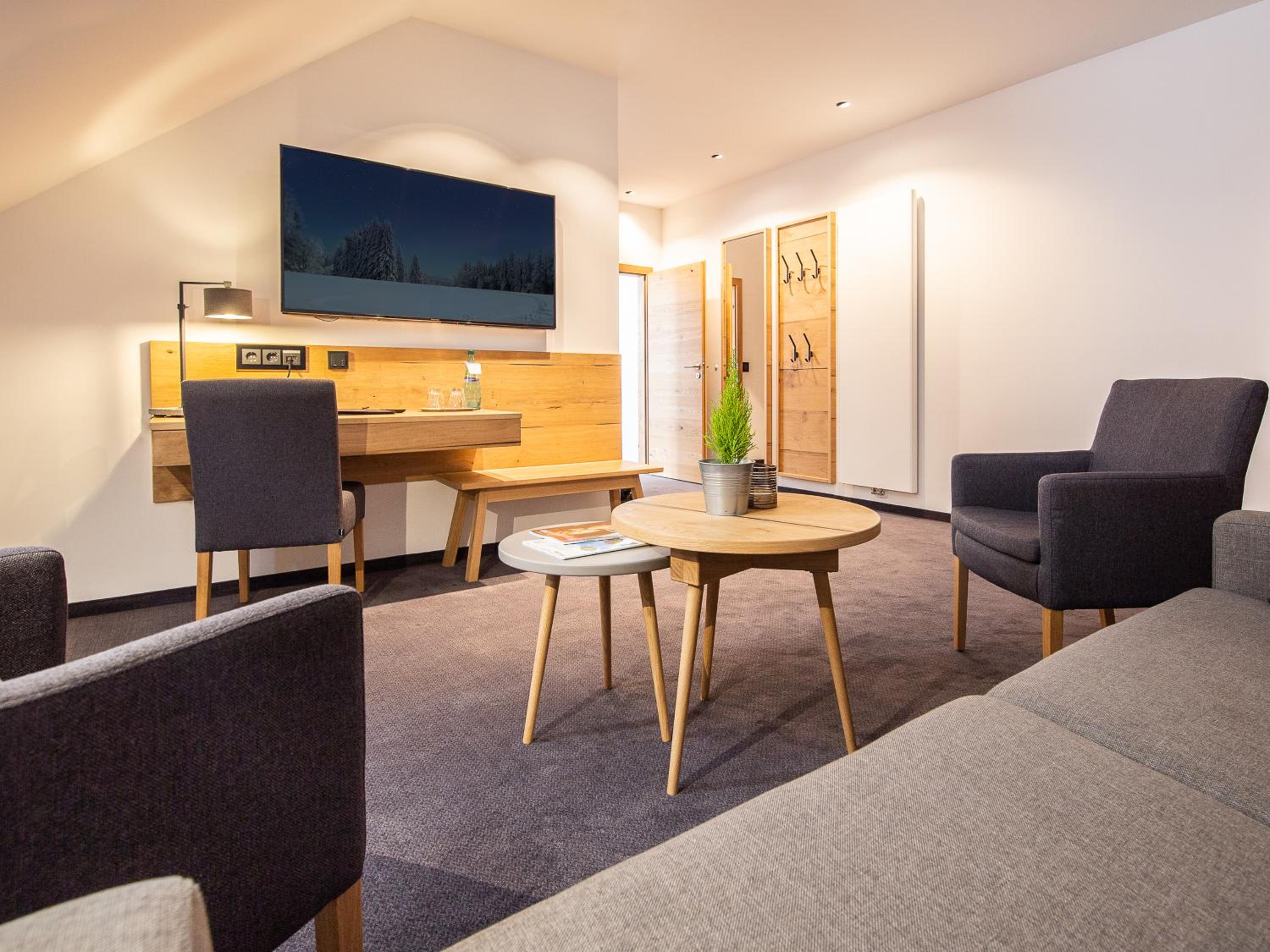 Suite - Photo 6