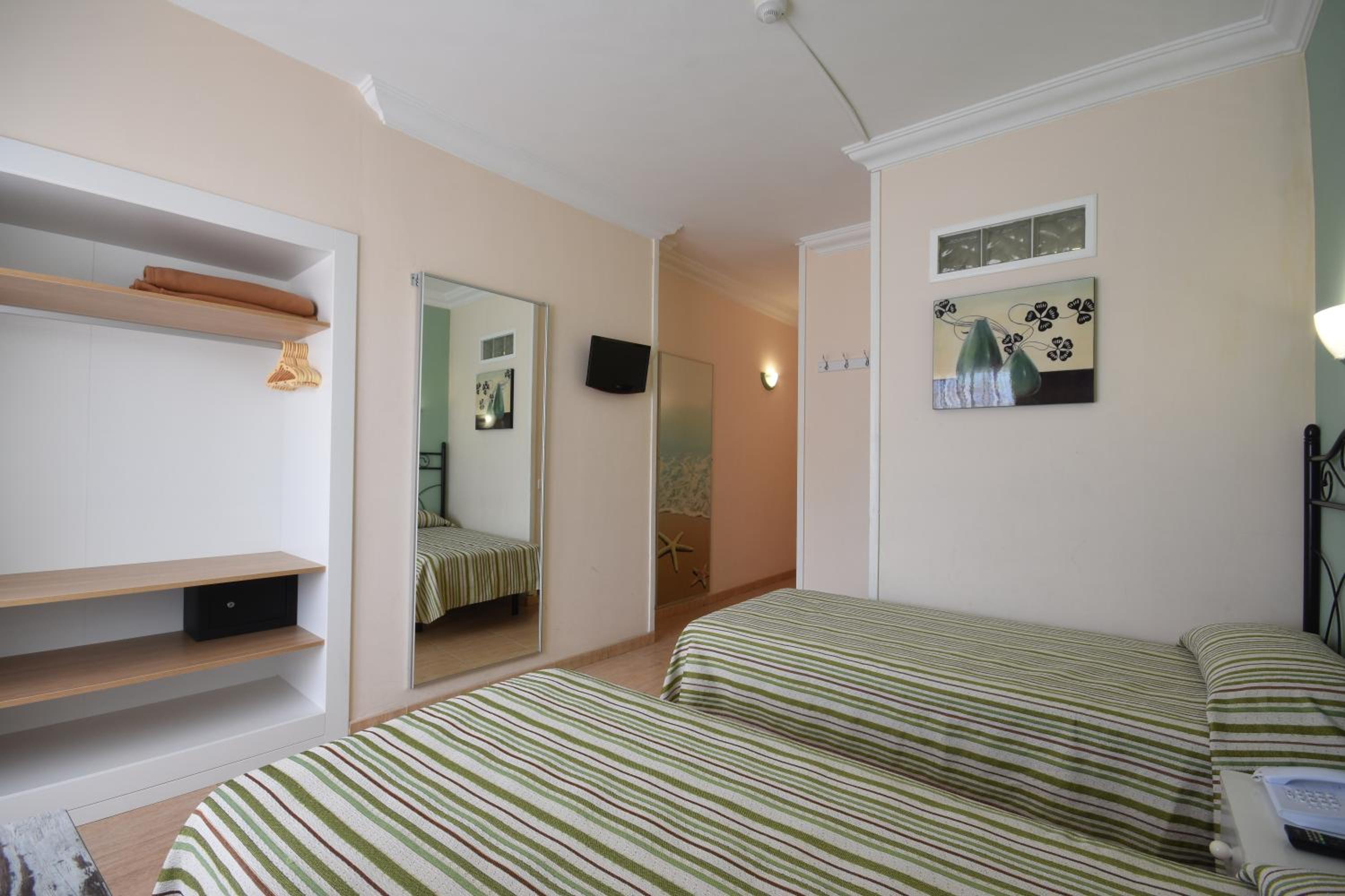 Triple Interior Studio - Photo 1