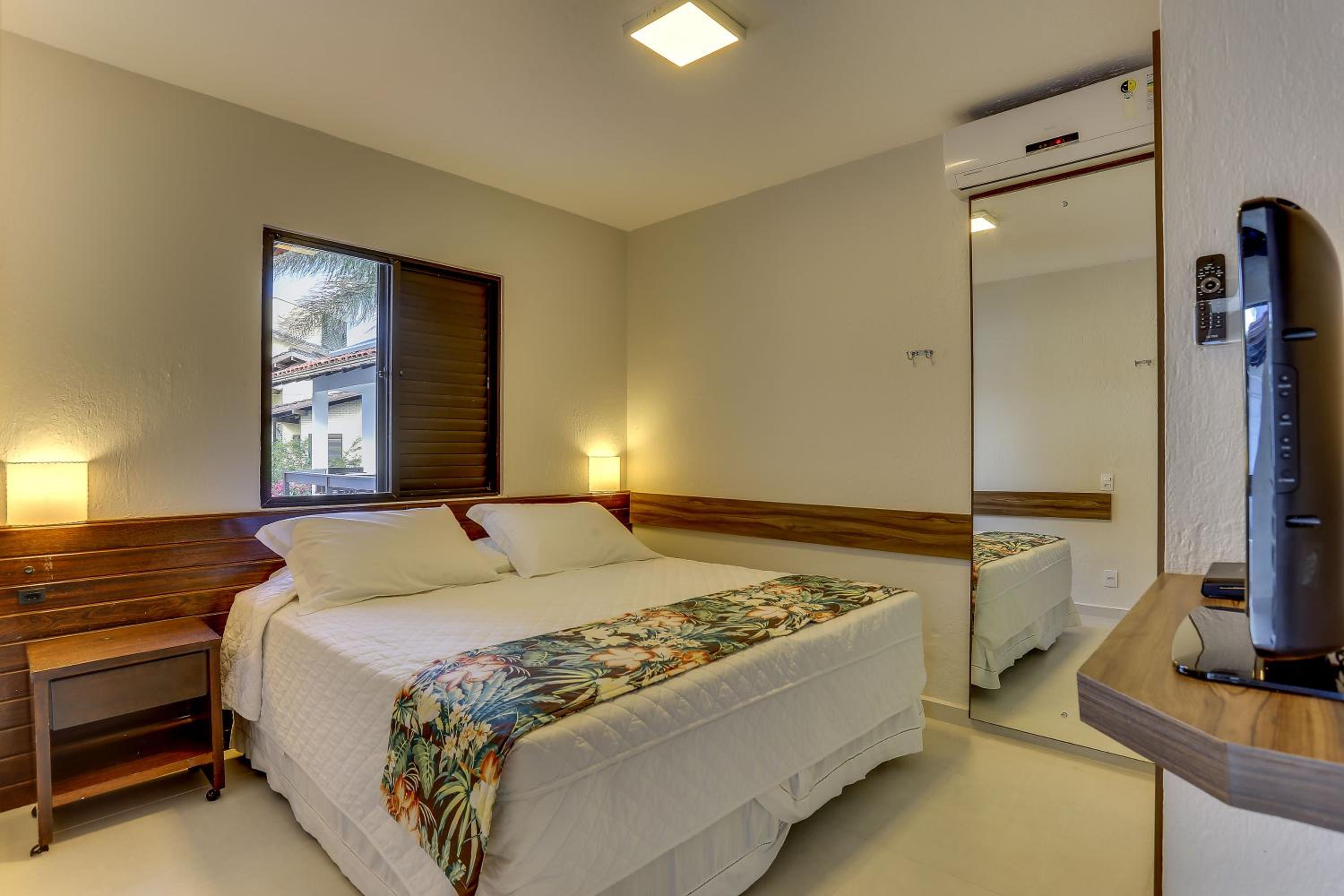 Four-Bedroom House photo 1