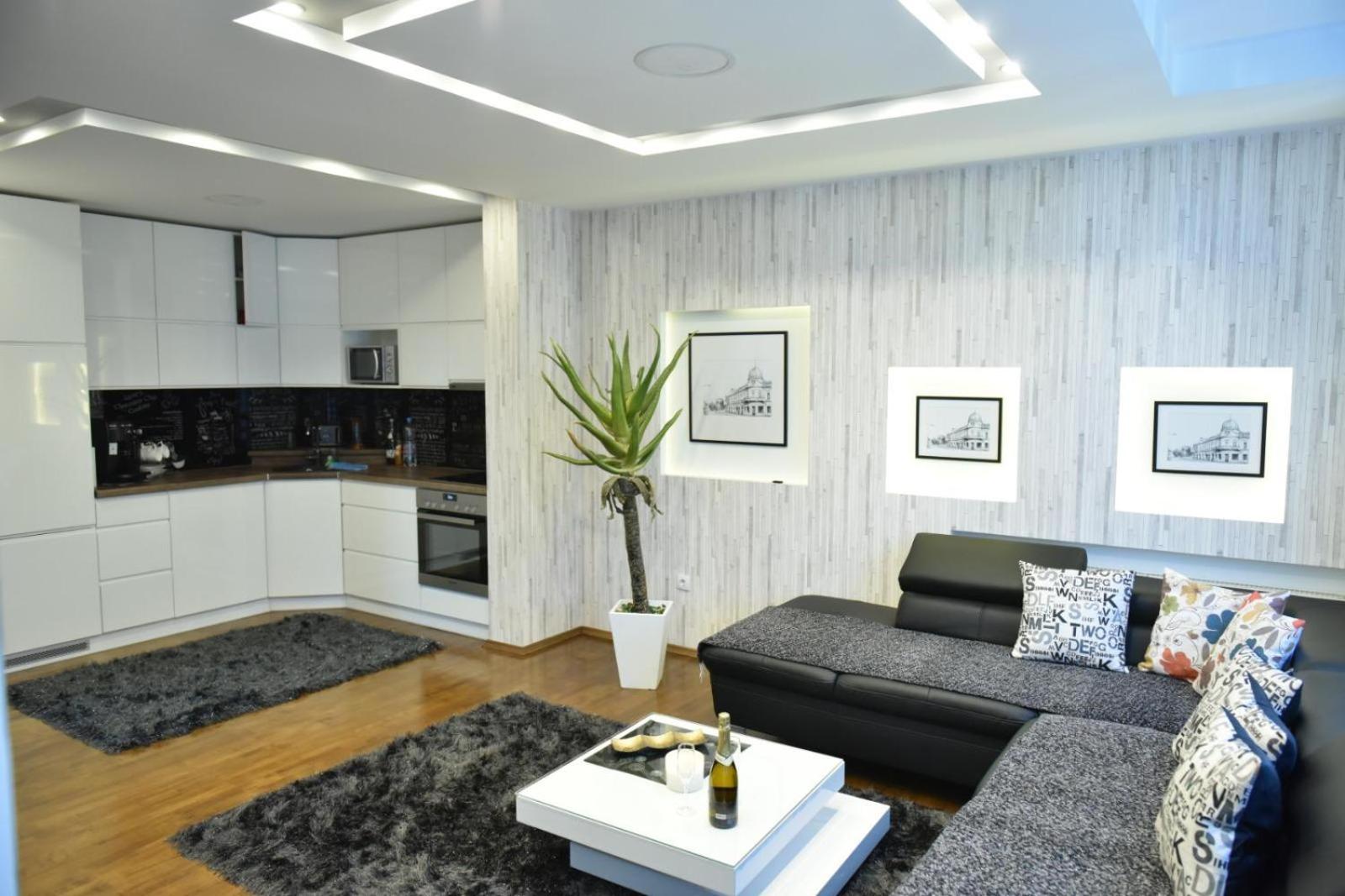 Deluxe Apartment photo 1