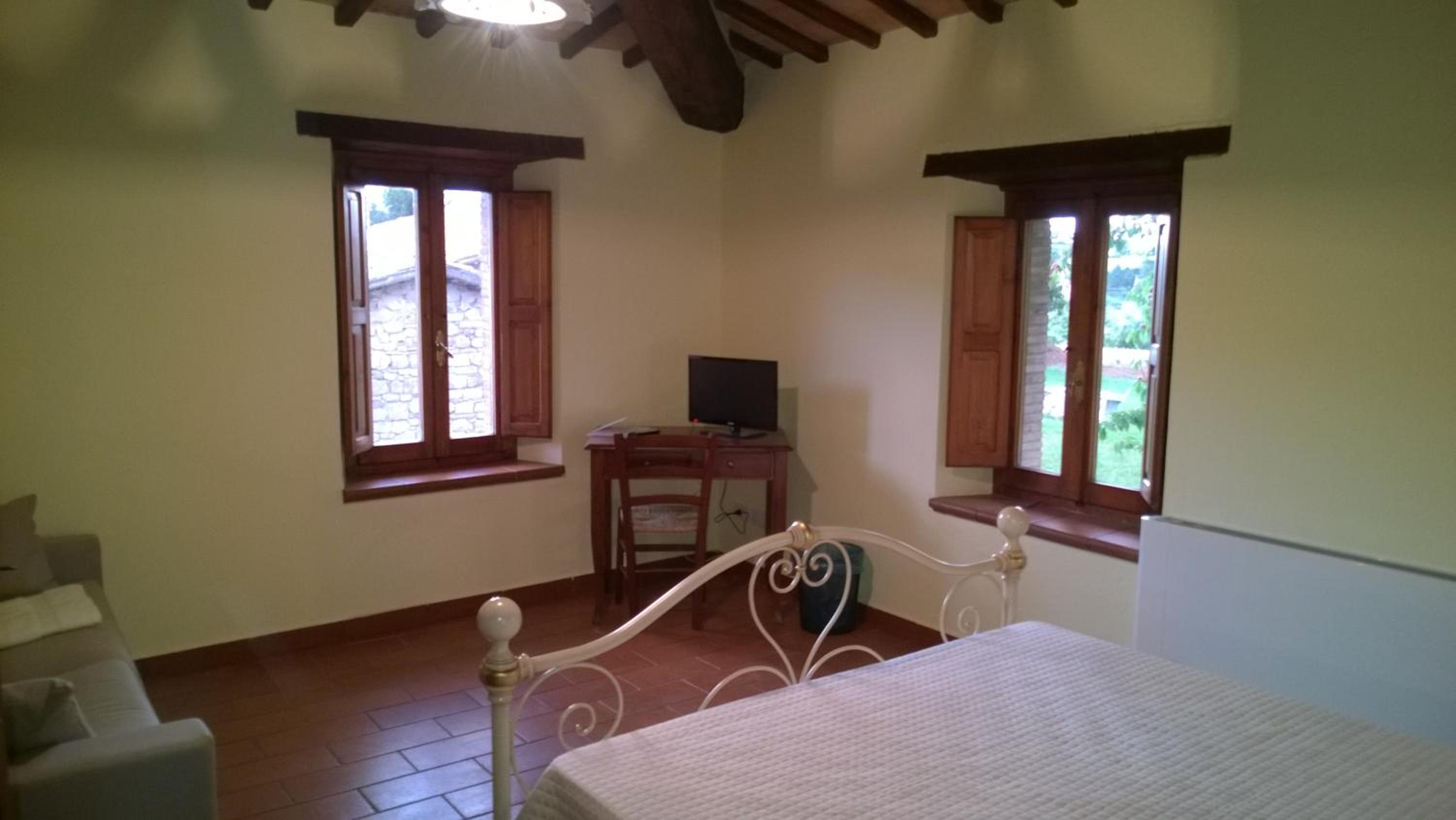 Quadruple Room with Bath - Photo 1