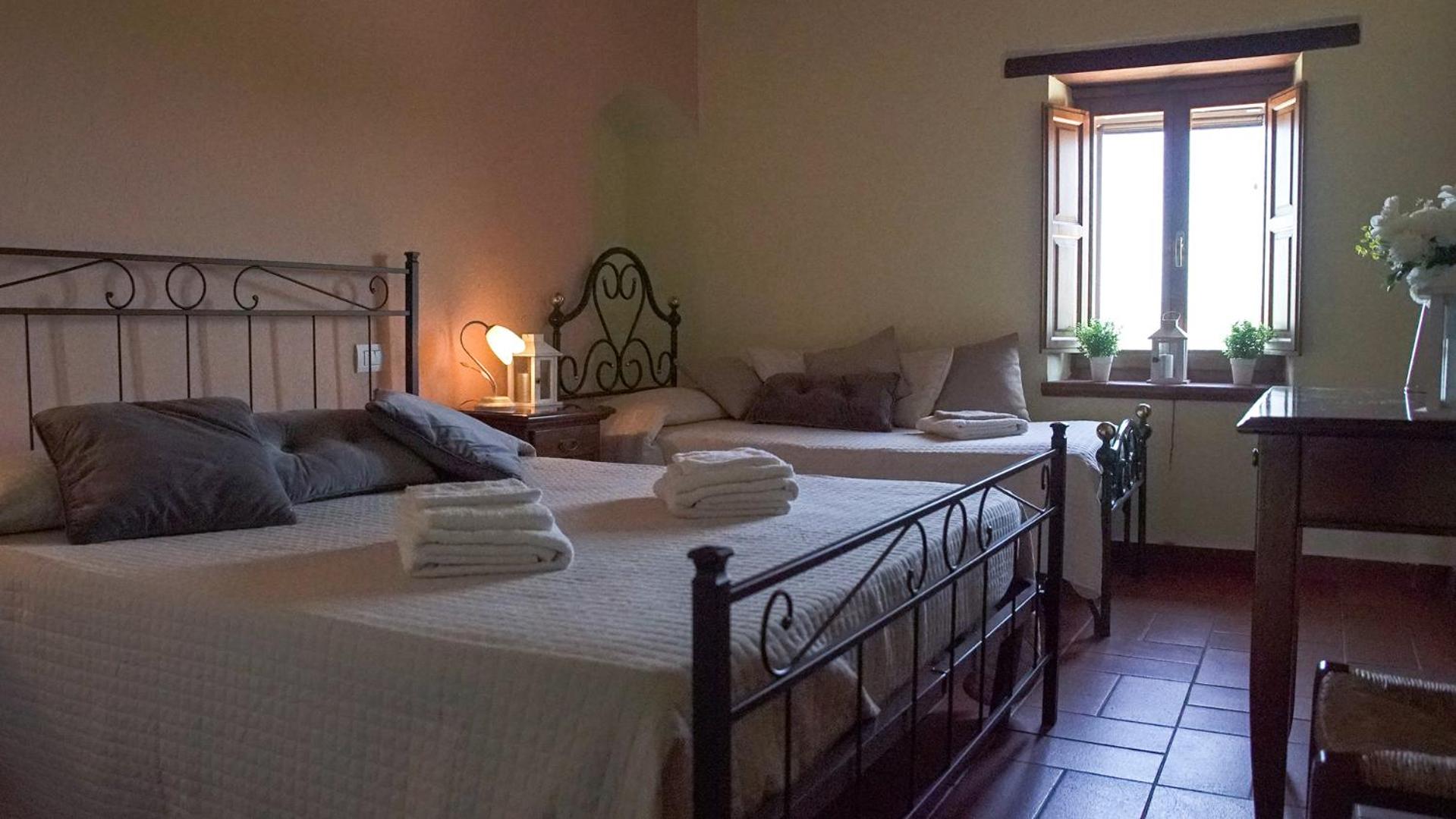 Triple Room with Private Bathroom photo 1