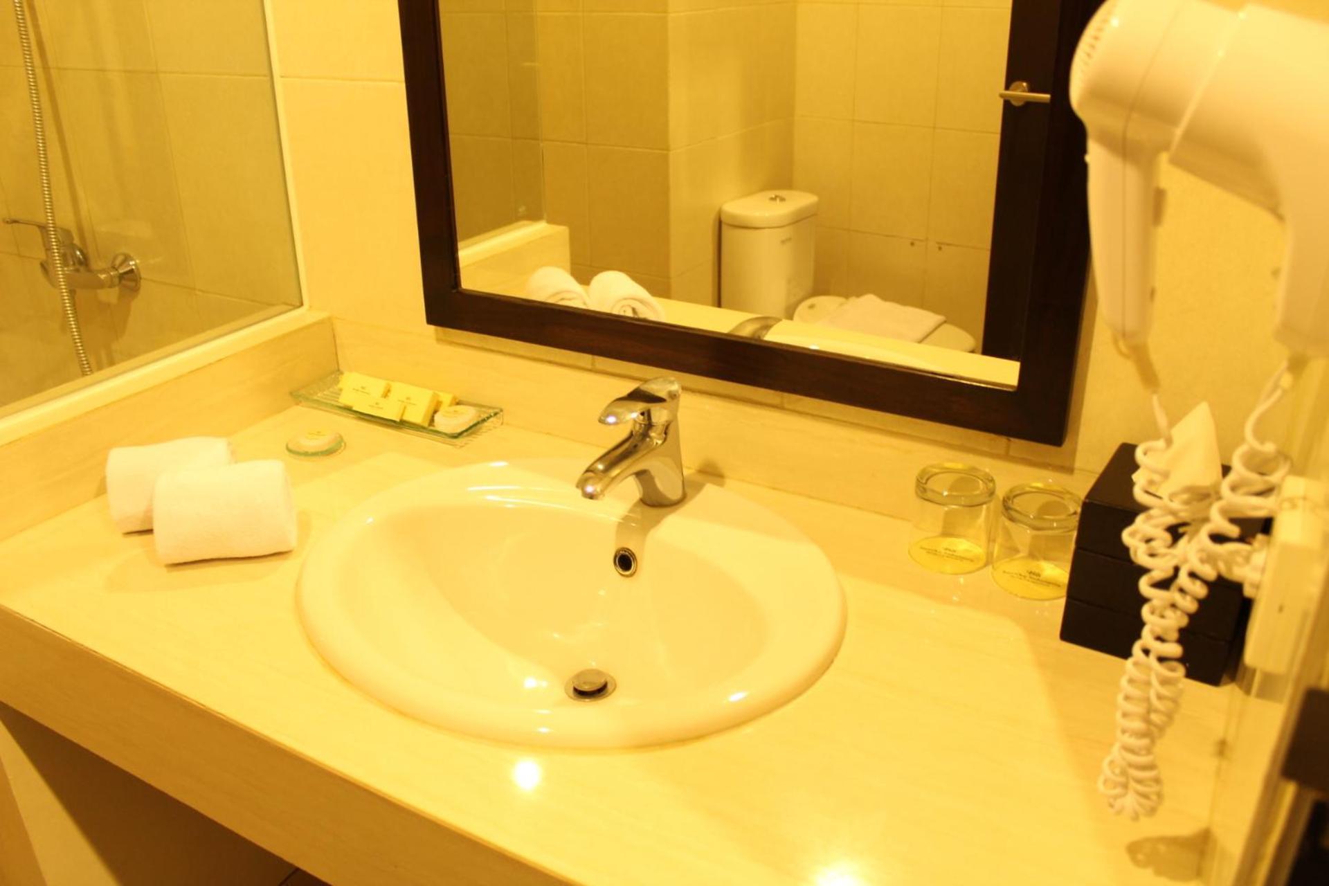 Staycation Offer - Superior Twin Room - Photo 2