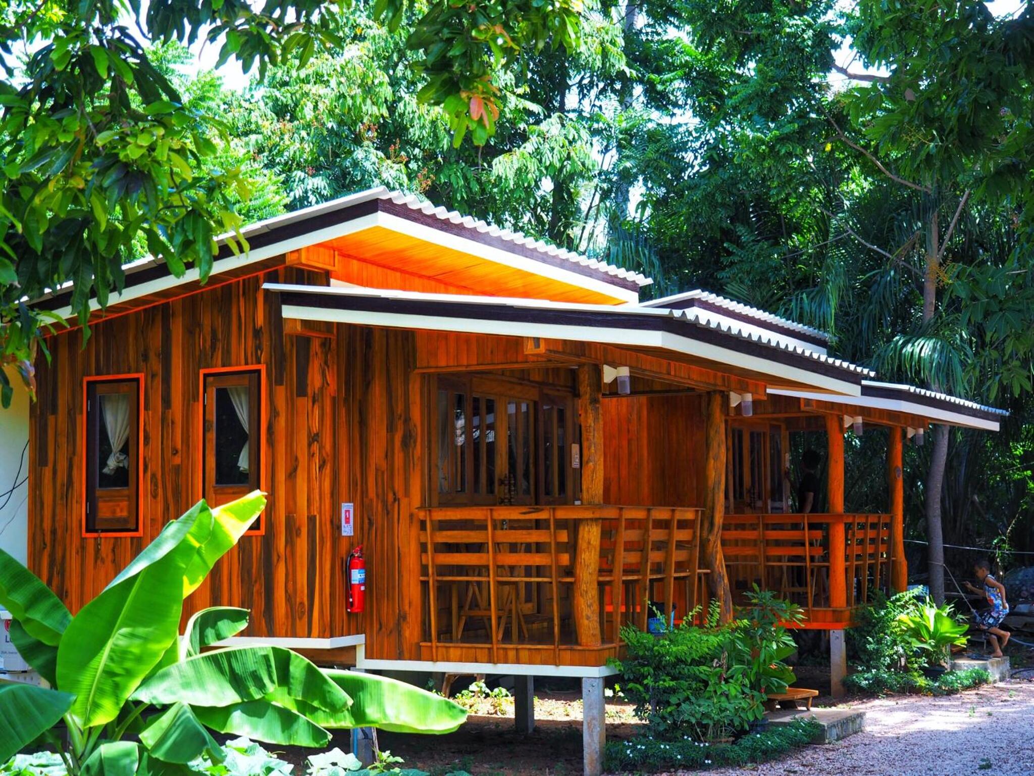 Deluxe Bungalow with Garden View photo 2