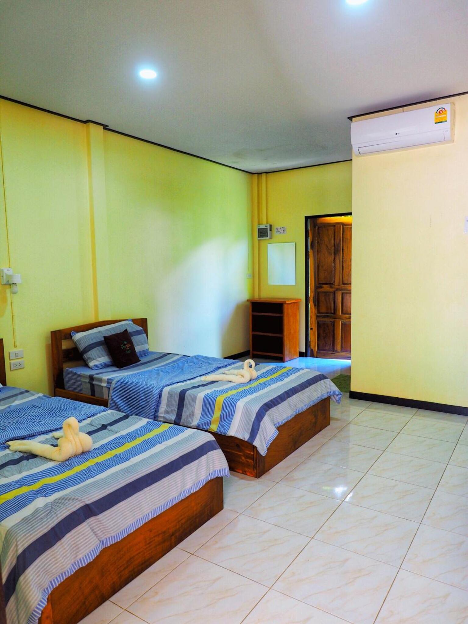 Deluxe Twin Room photo 3