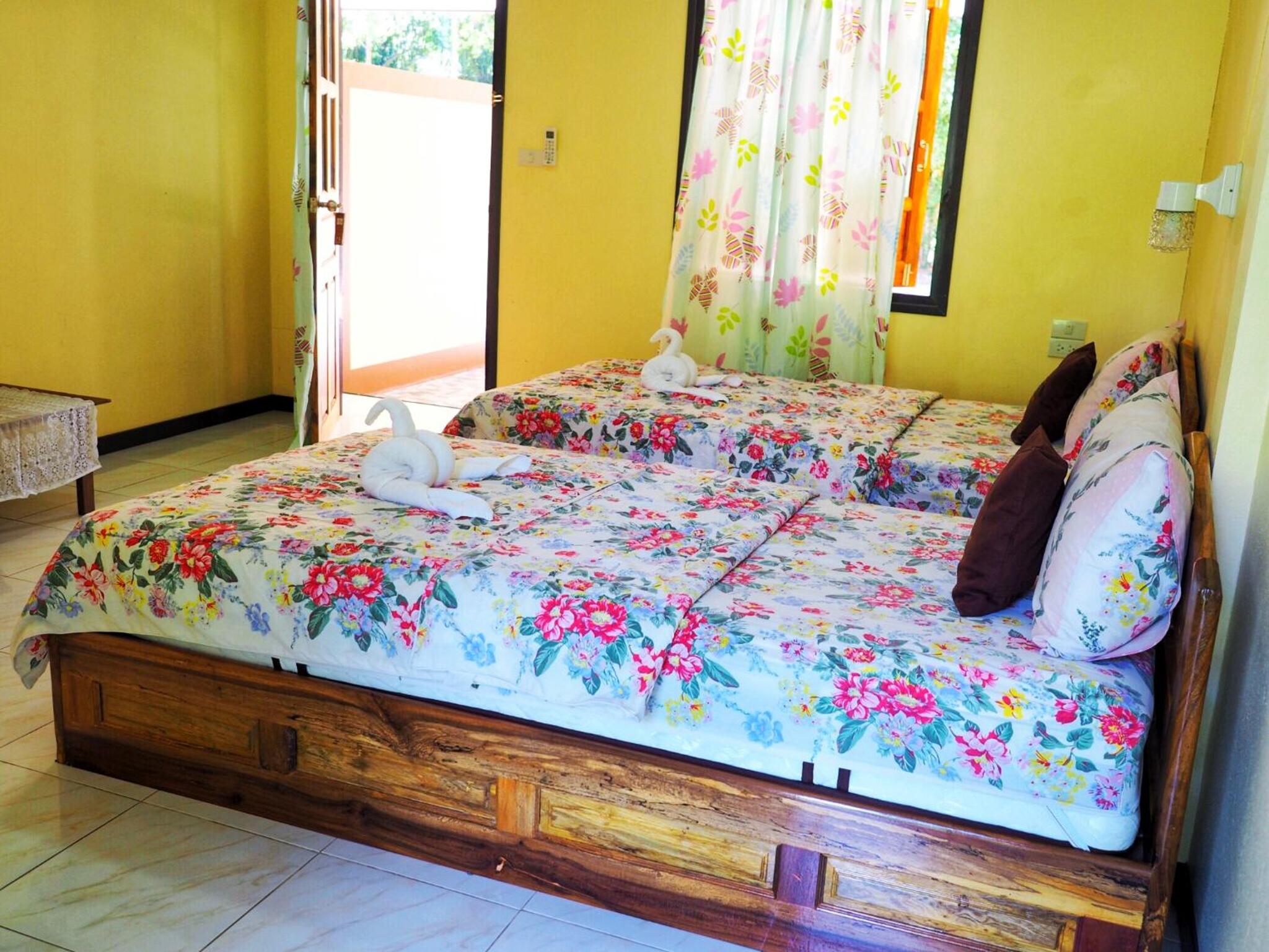 Deluxe Twin Room photo 2