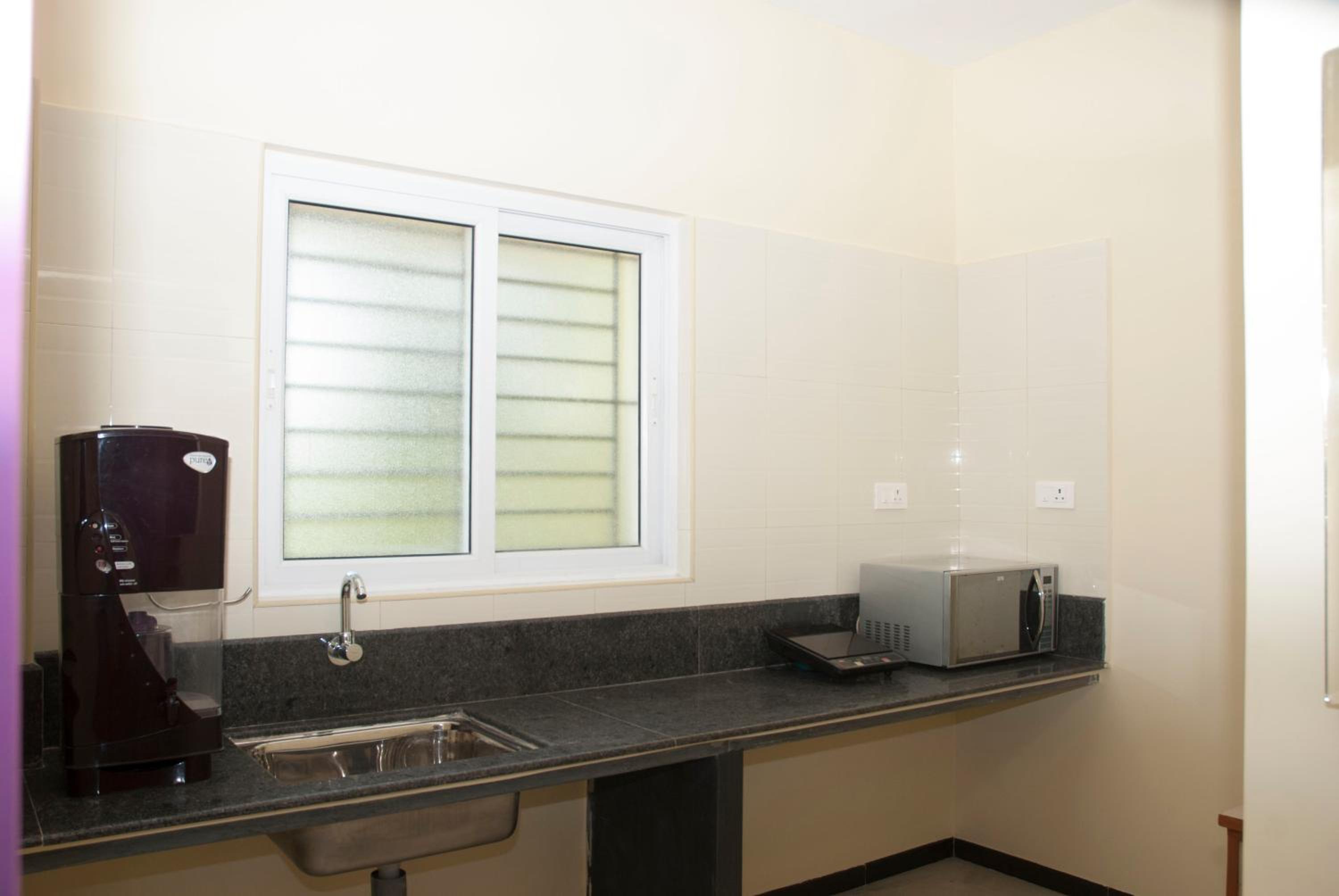 One-Bedroom Apartment - Photo 20