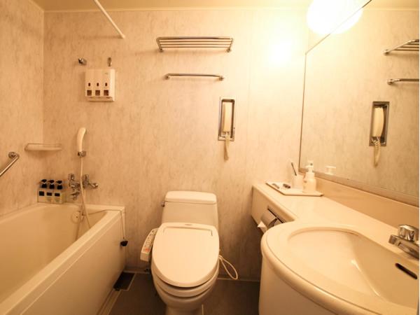 Twin Room - Non-Smoking - Photo 3