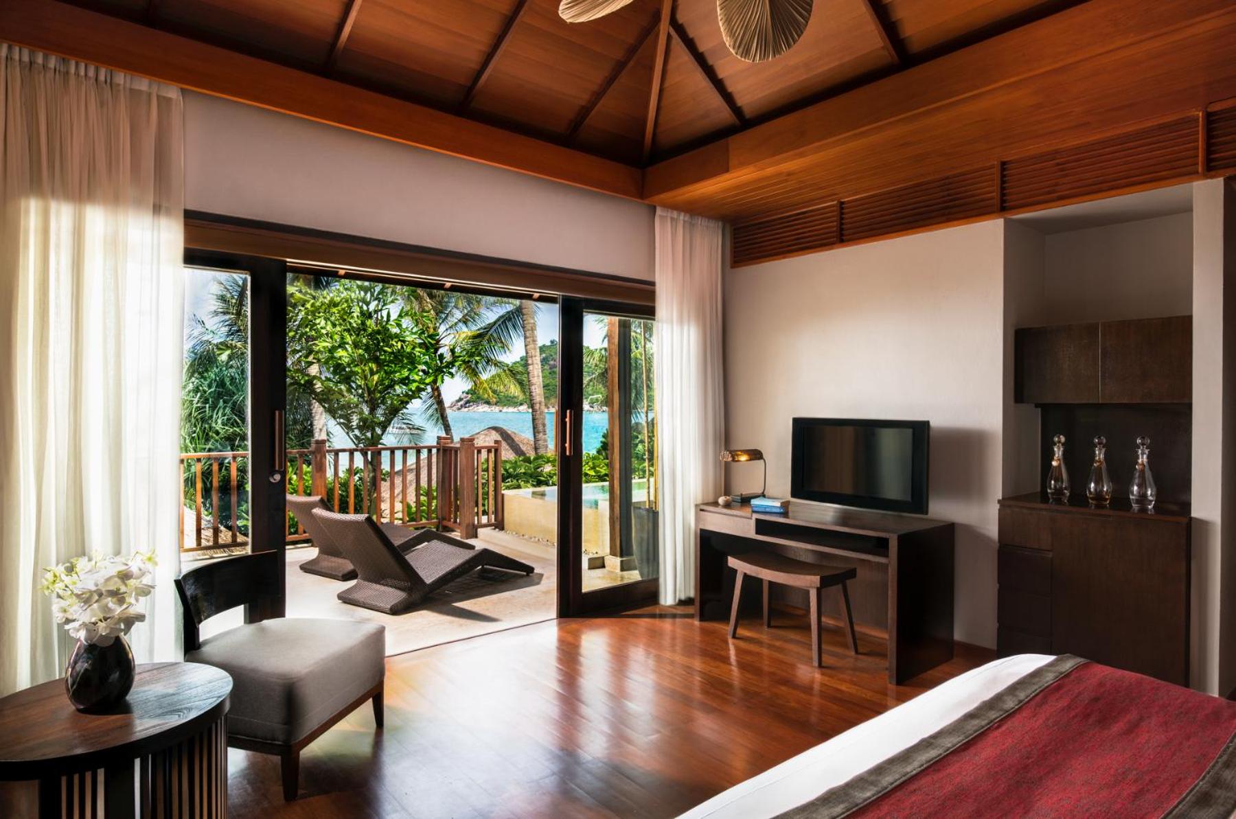 Ocean Pool Suite - Photo 3