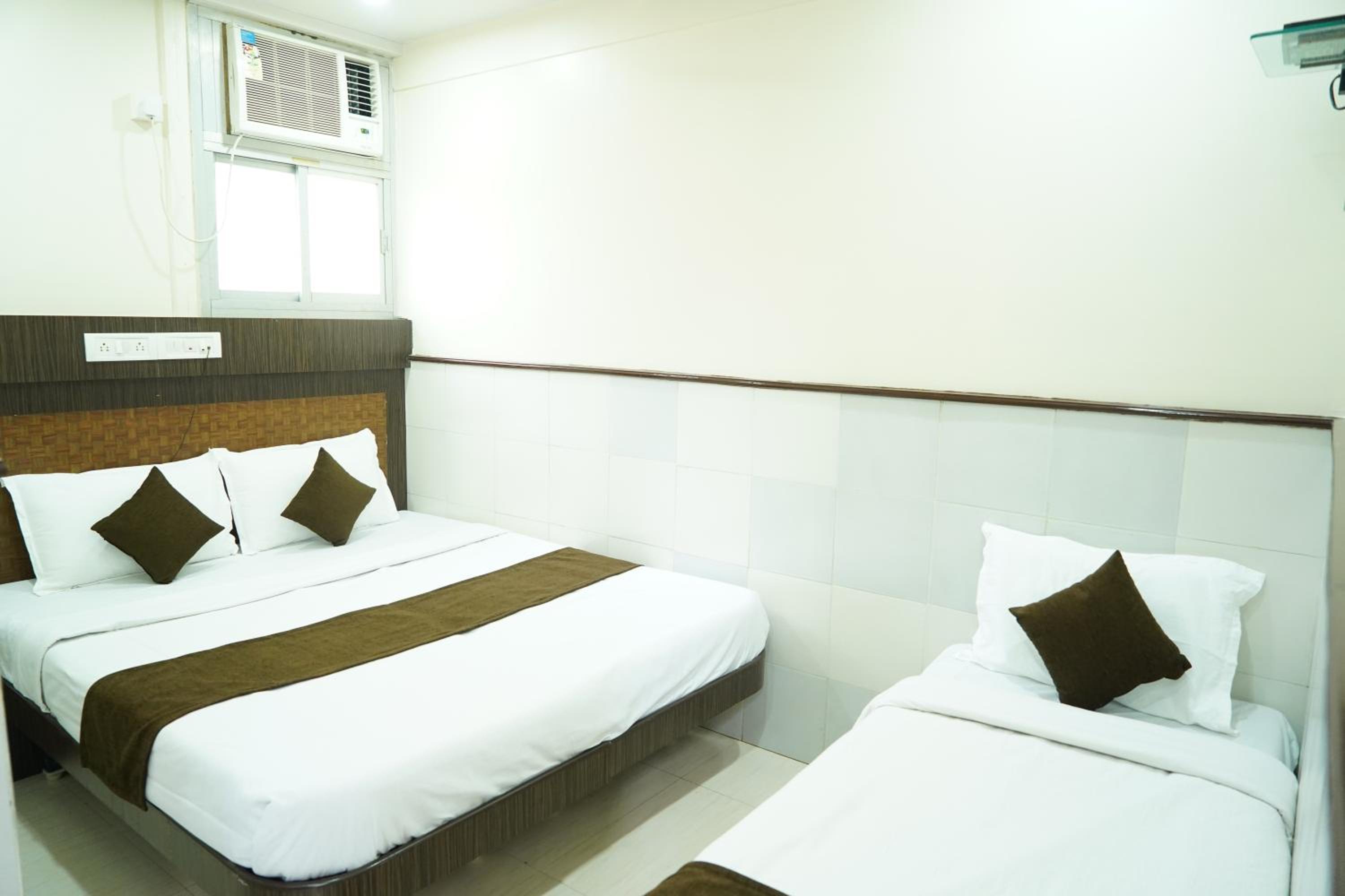 Classic Triple Room