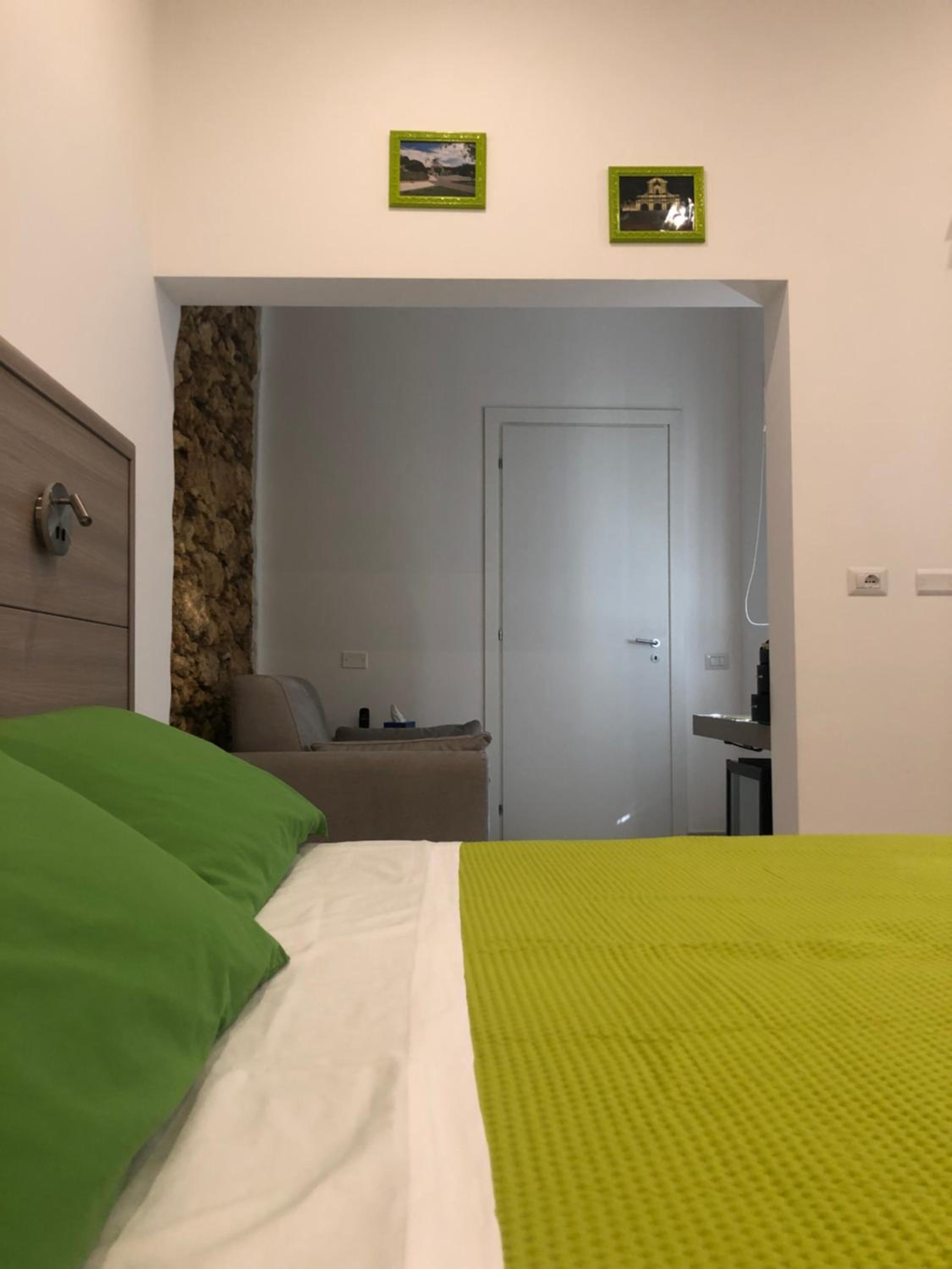 Triple Room with Private Bathroom - Photo 31
