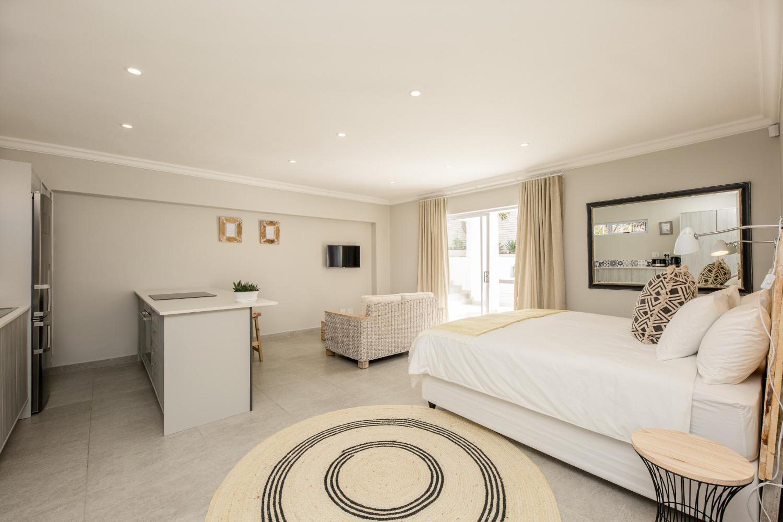 Apartment photo 3