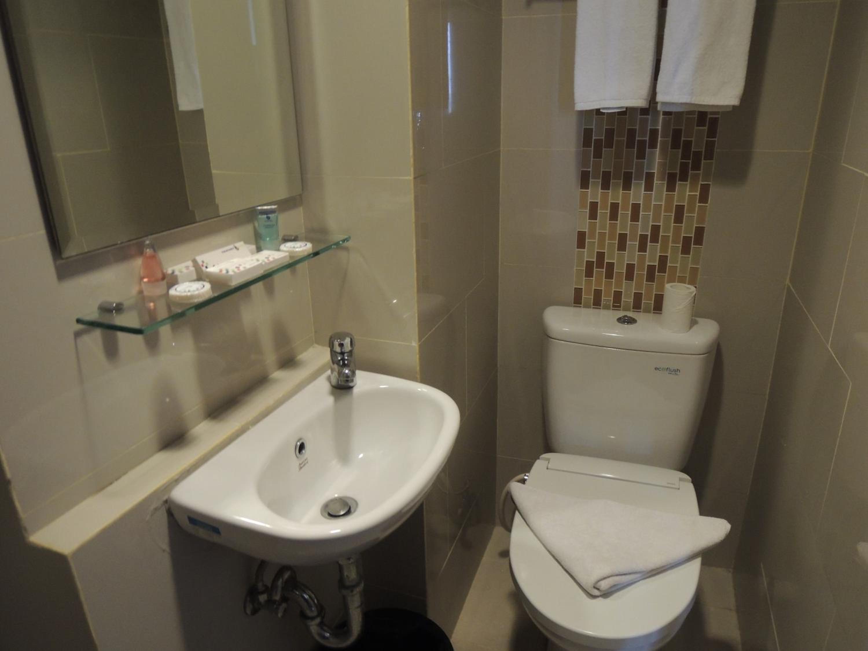 Superior Double or Twin Room photo 3