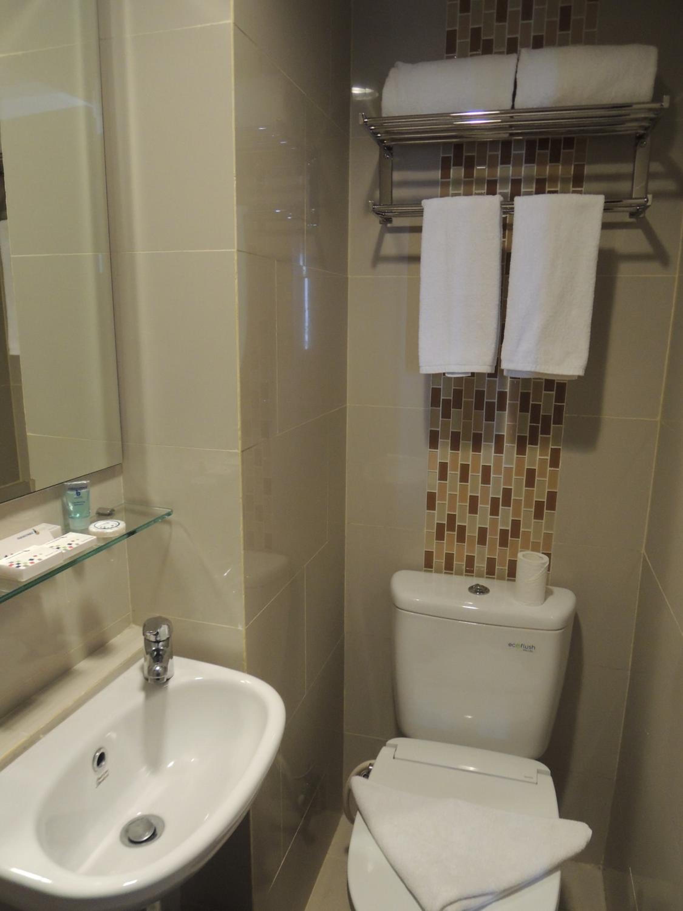 Superior Double or Twin Room photo 2