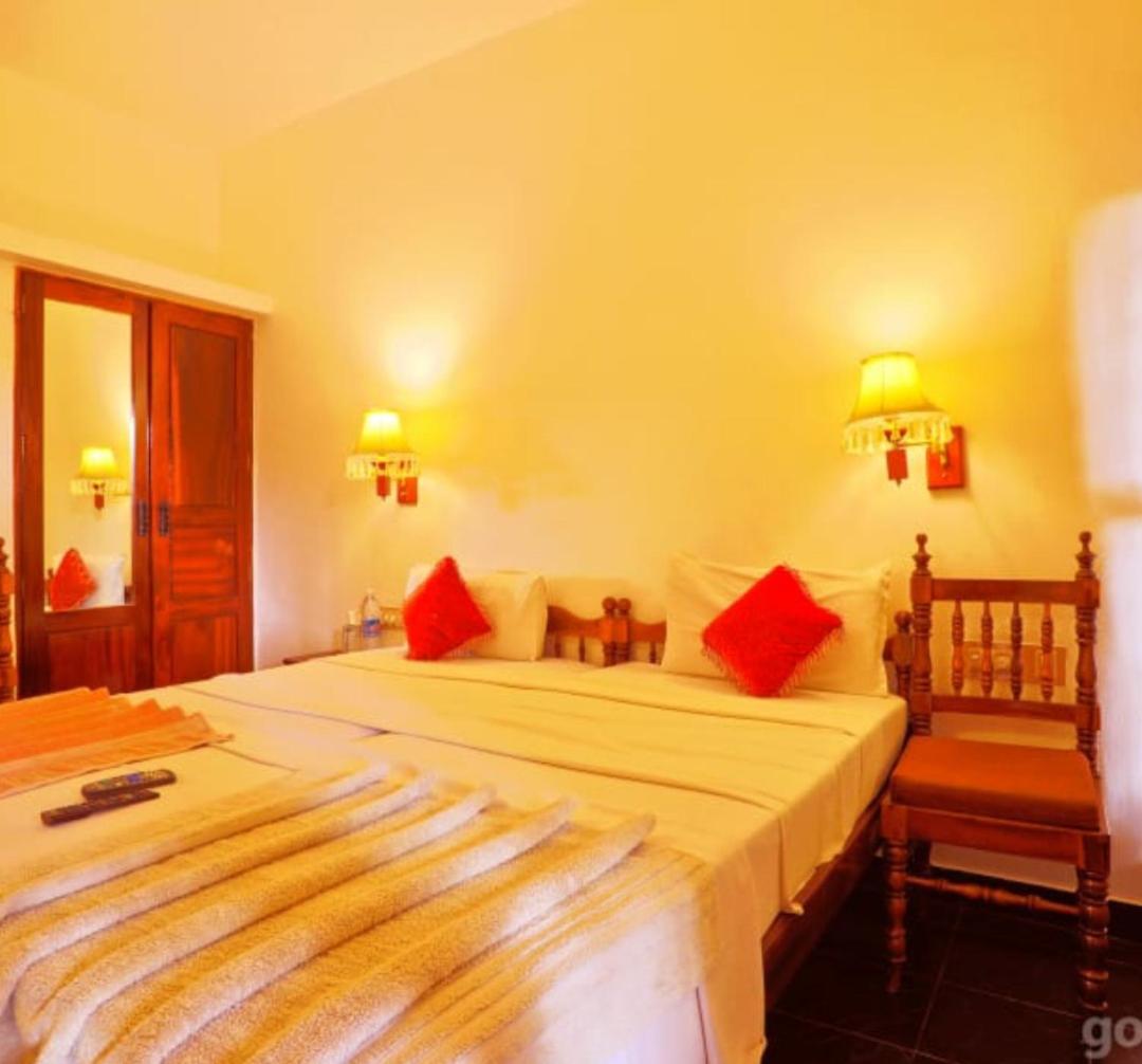 Standard Double or Twin Room with Fan - Photo 3