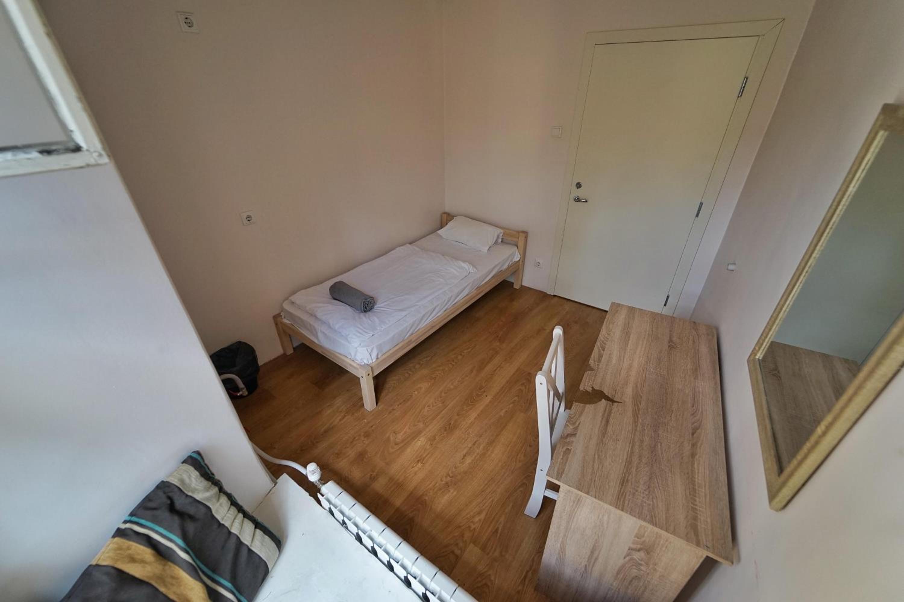 Small Single Room photo 1