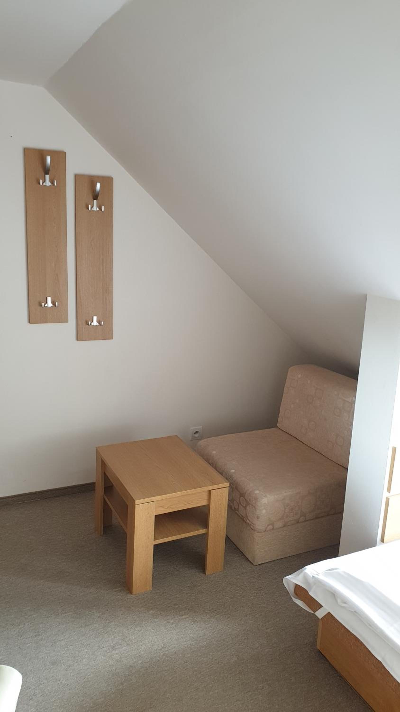 Apartment with Balcony - Photo 8