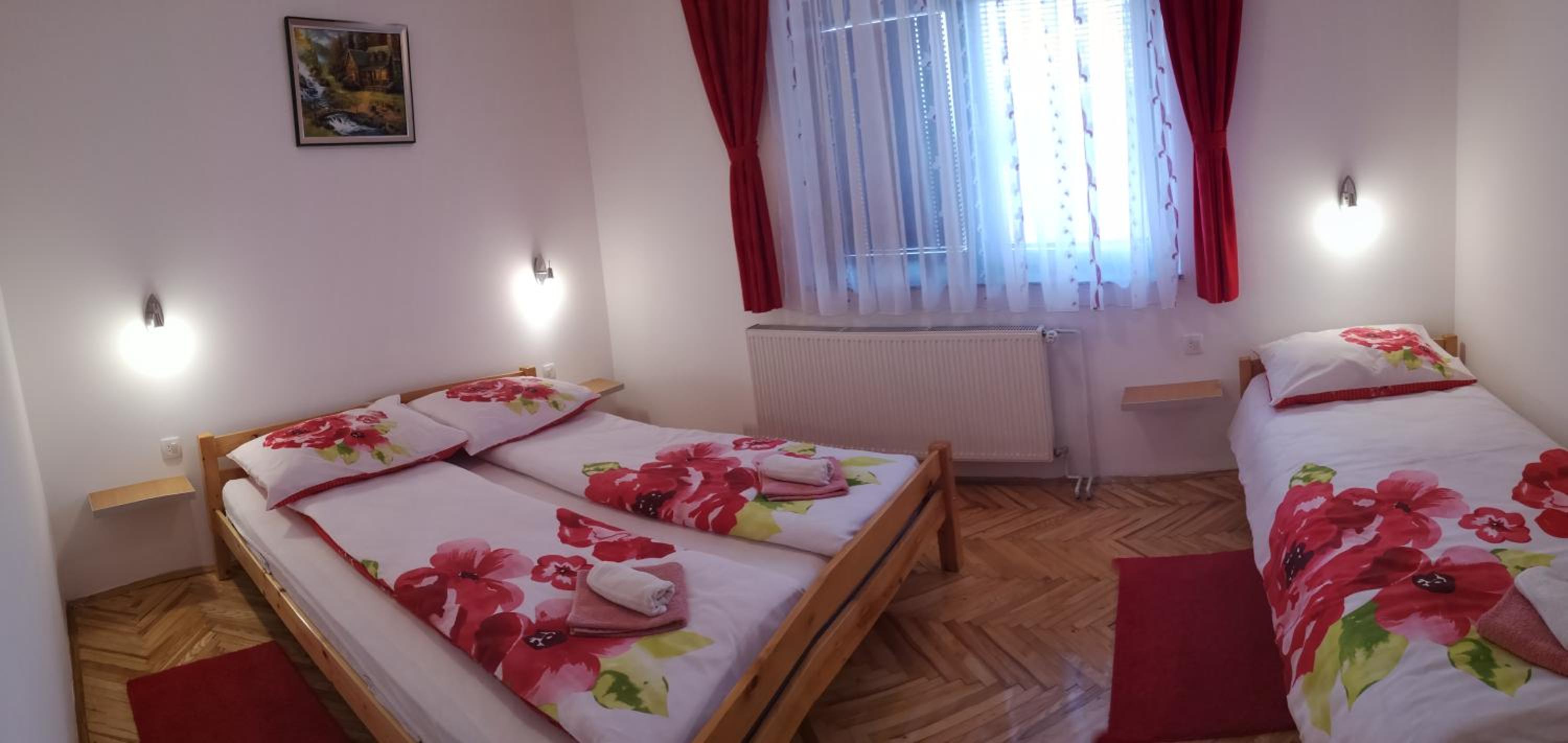 Apartment with Balcony - Photo 1