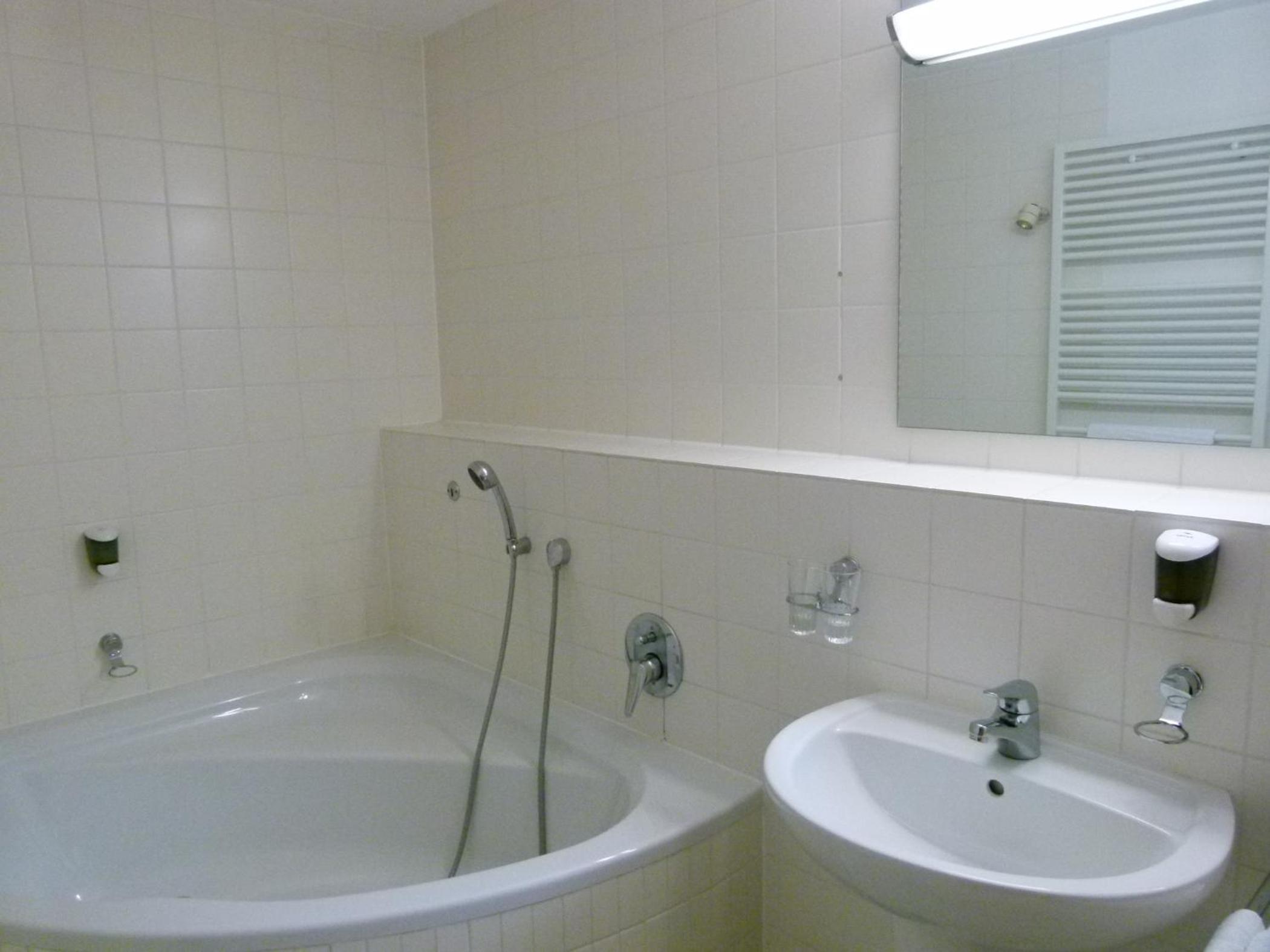 Deluxe Double Room - Photo 3