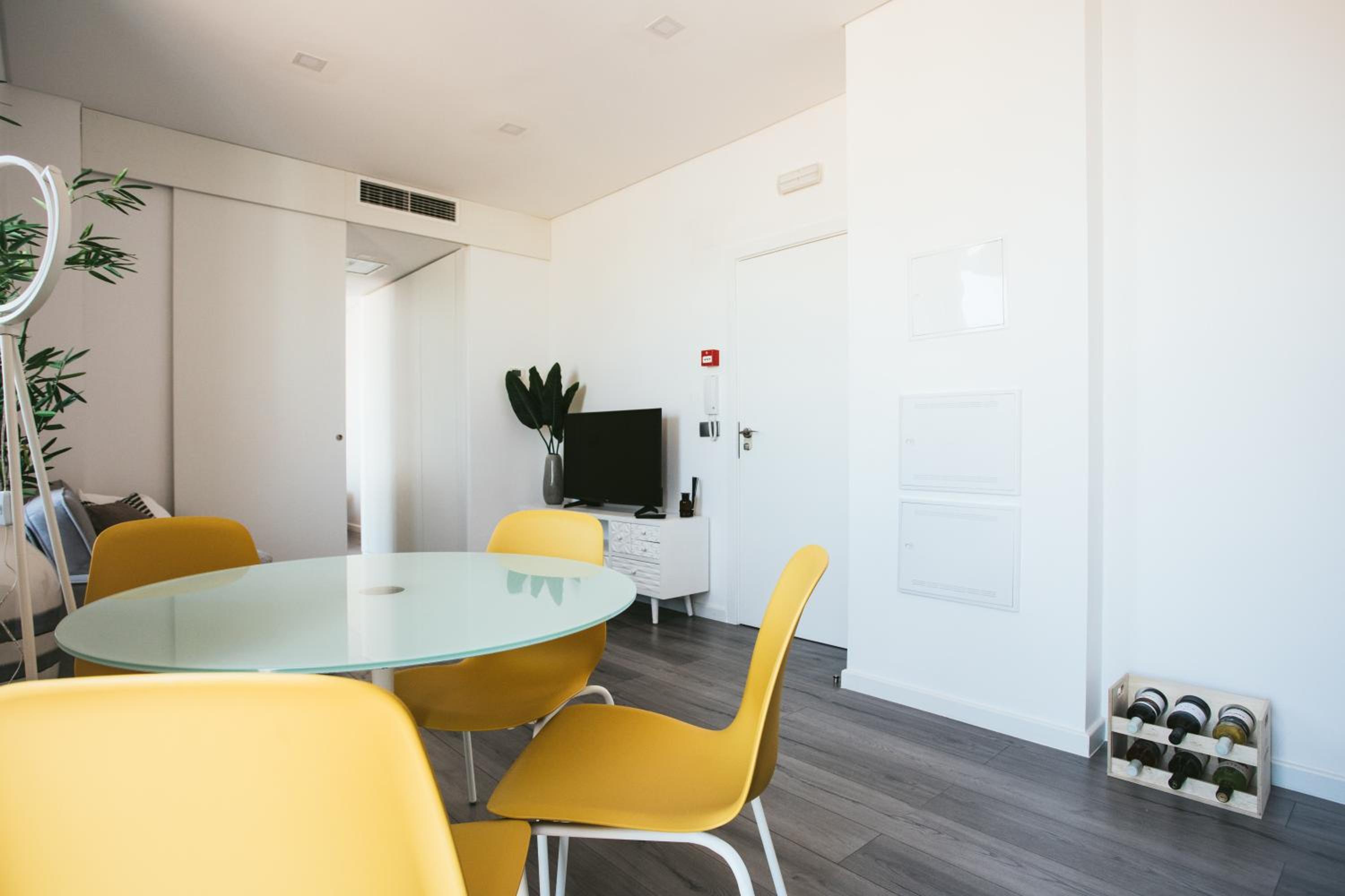 Superior One-Bedroom Apartment with Balcony and View - Photo 6