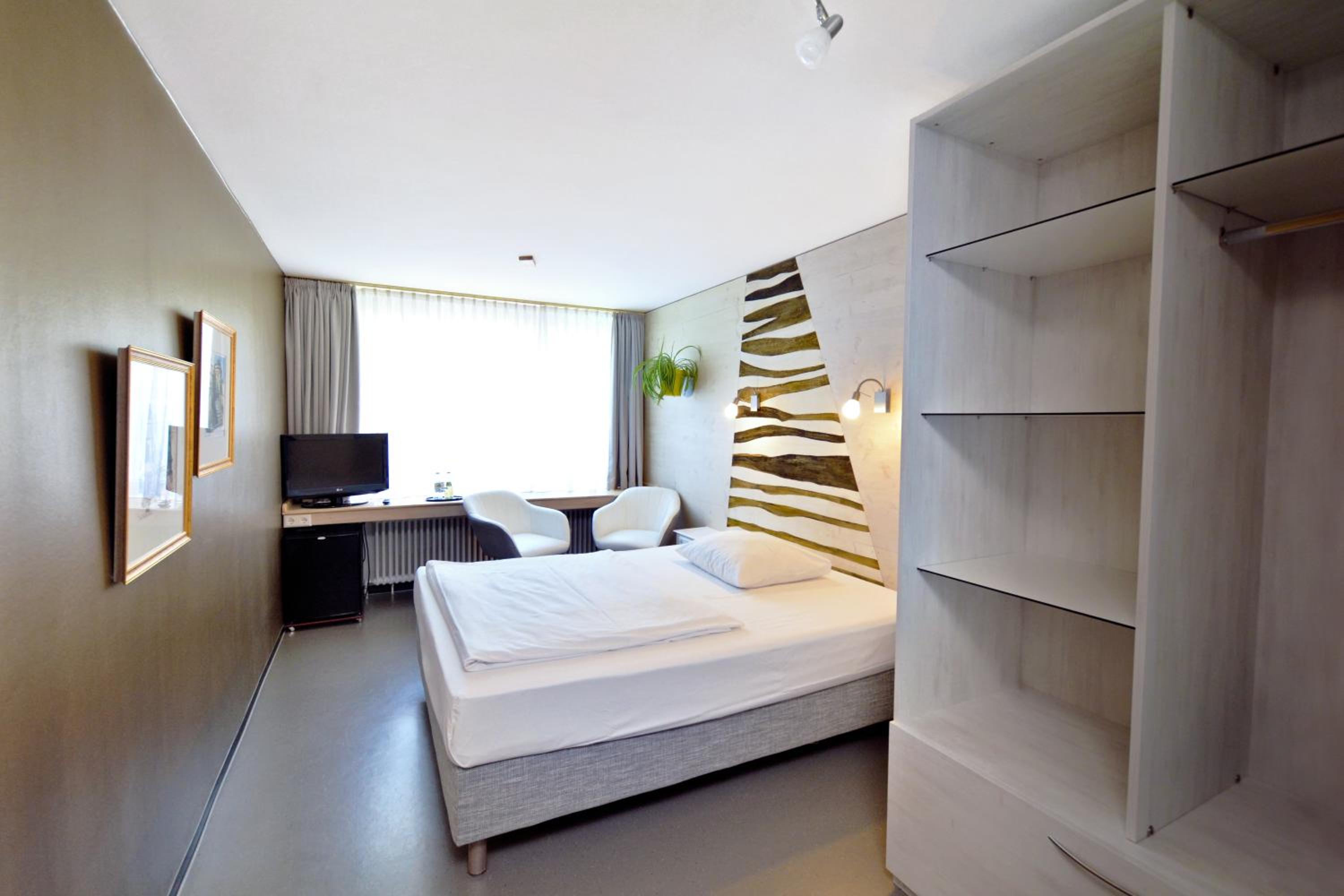 Deluxe Single Room photo 3