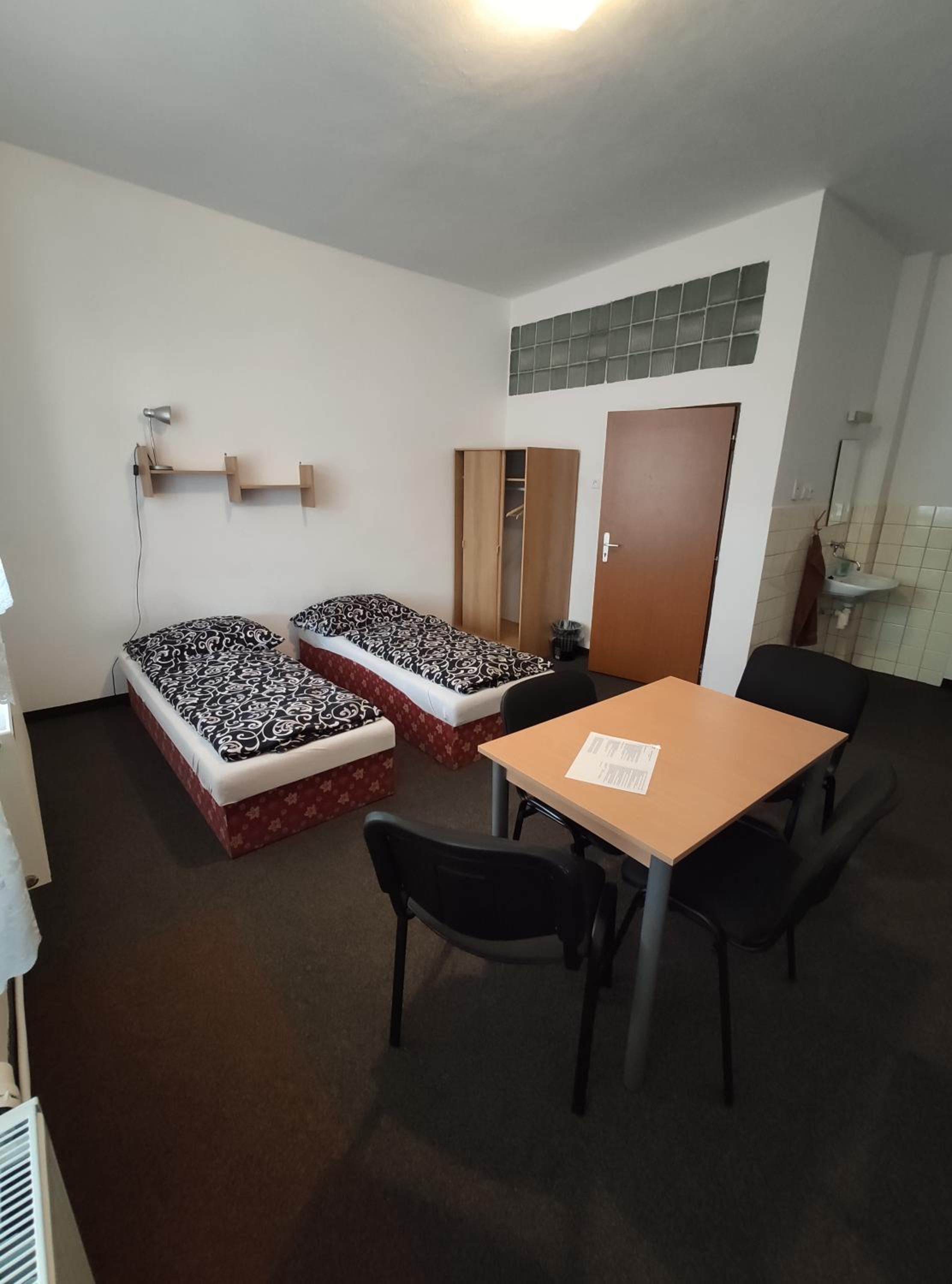 Economy Quadruple Room - Photo 1