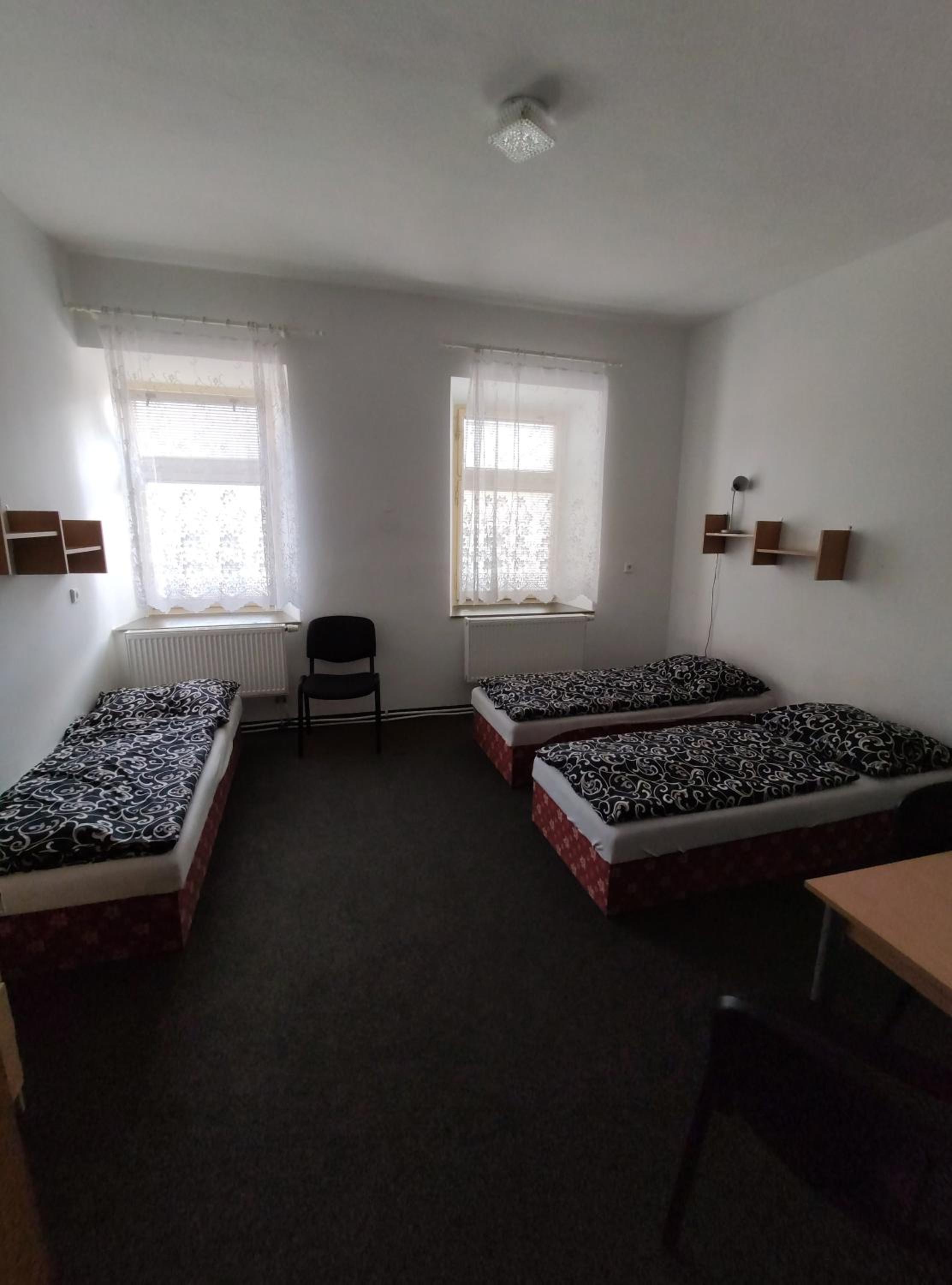 Economy Triple Room with Shared Bathroom photo 1