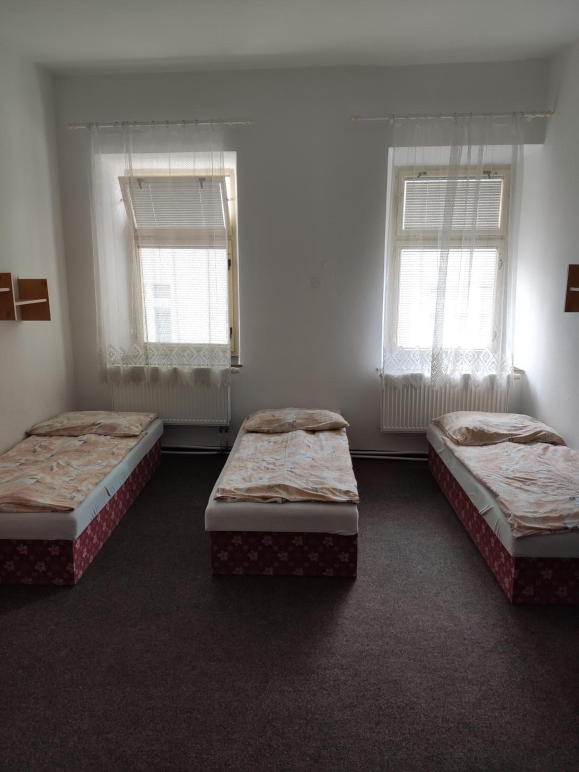Standard Triple Room - Photo 7