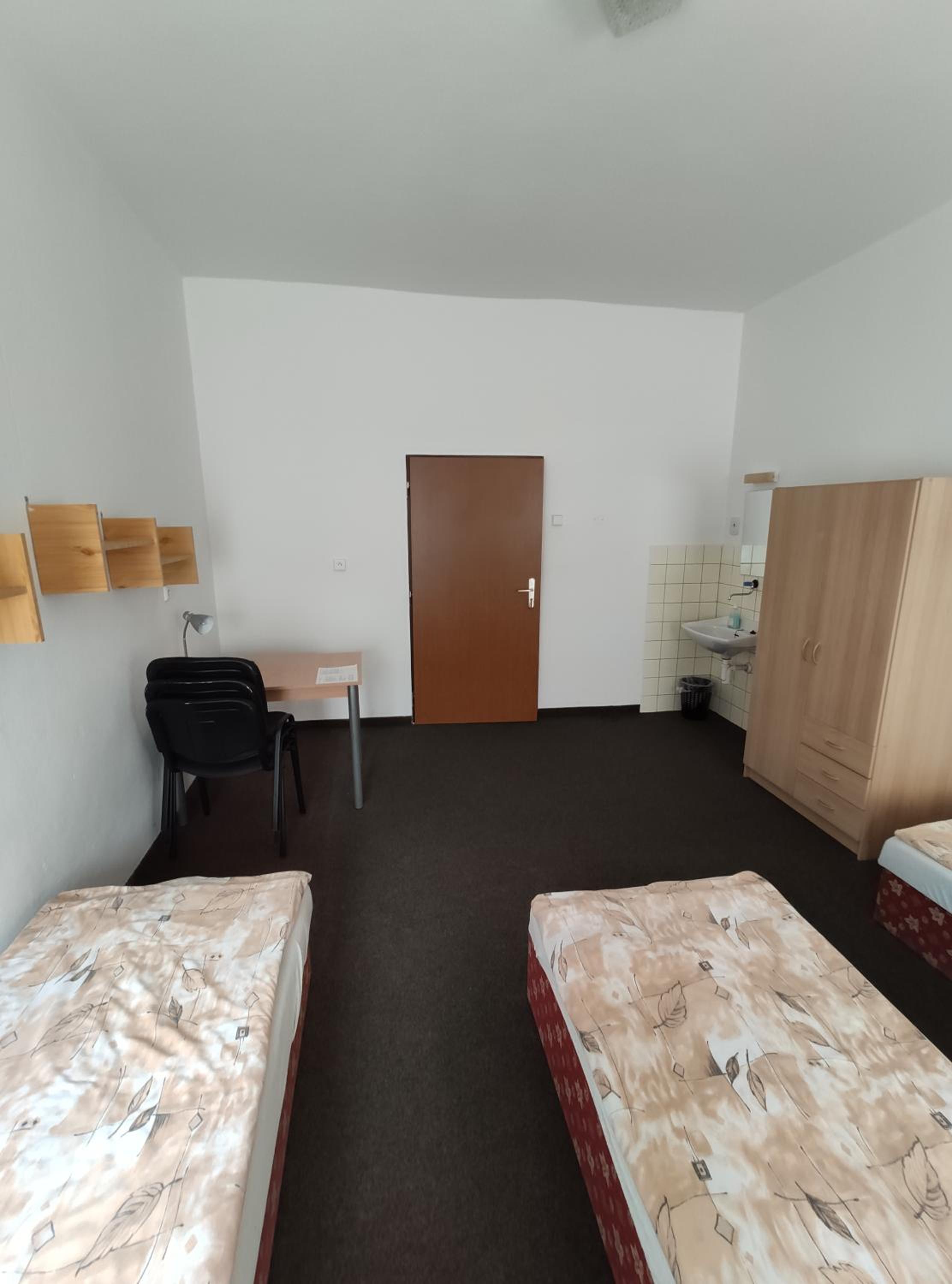 Standard Triple Room - Photo 4