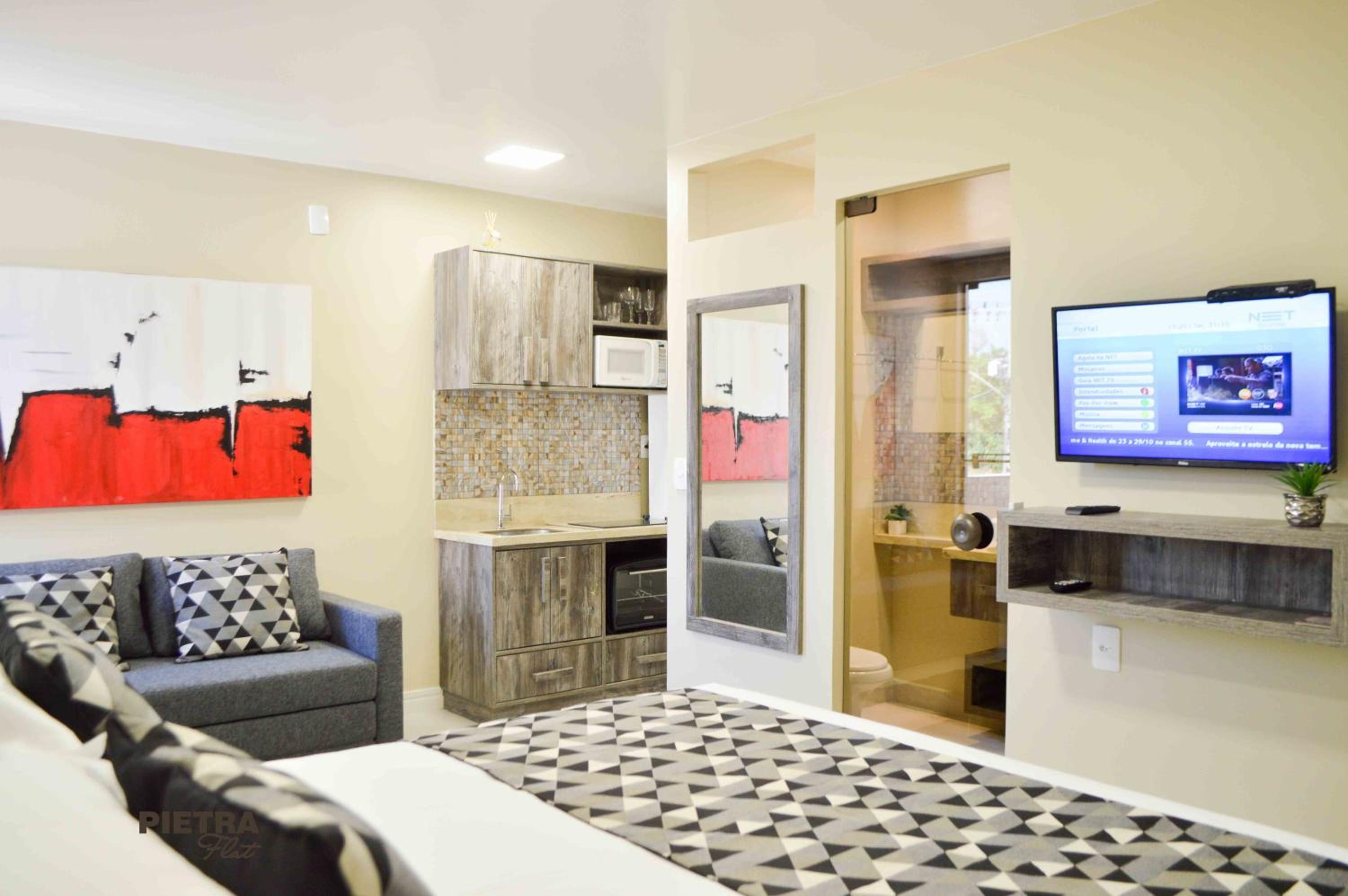 Family Room - Photo 6