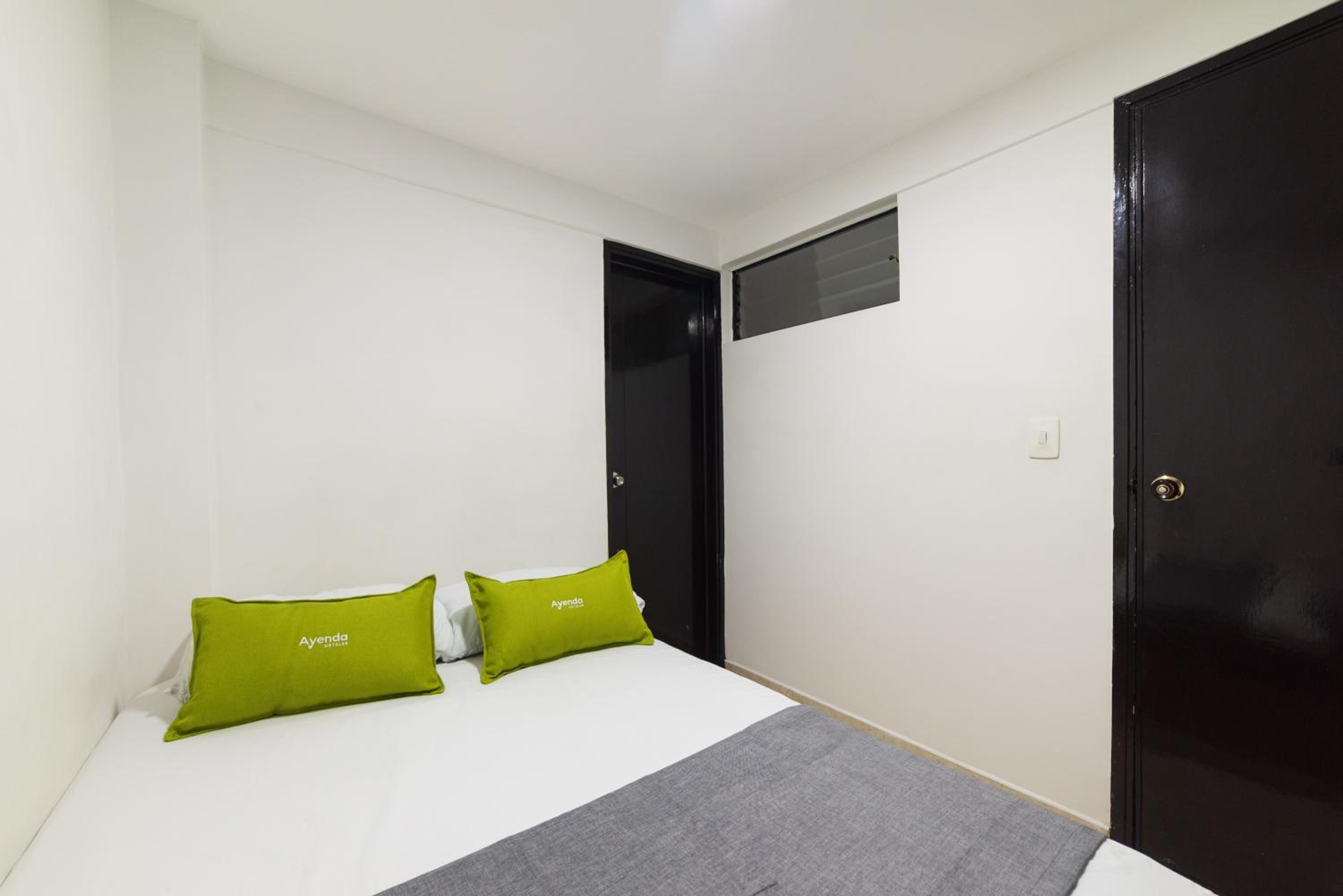 Standard Quadruple Room photo 2