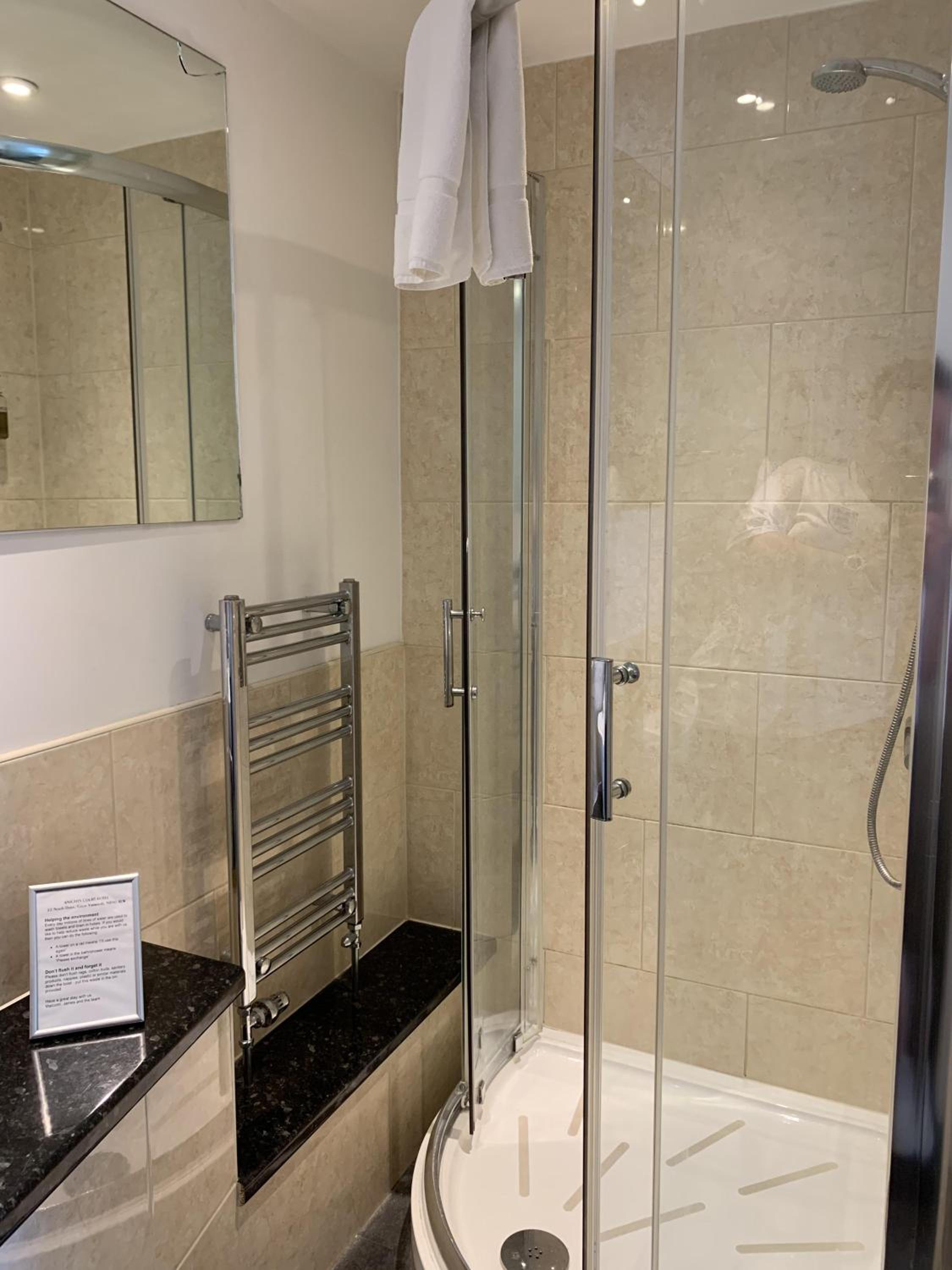 Double Room with Terrace - Photo 10