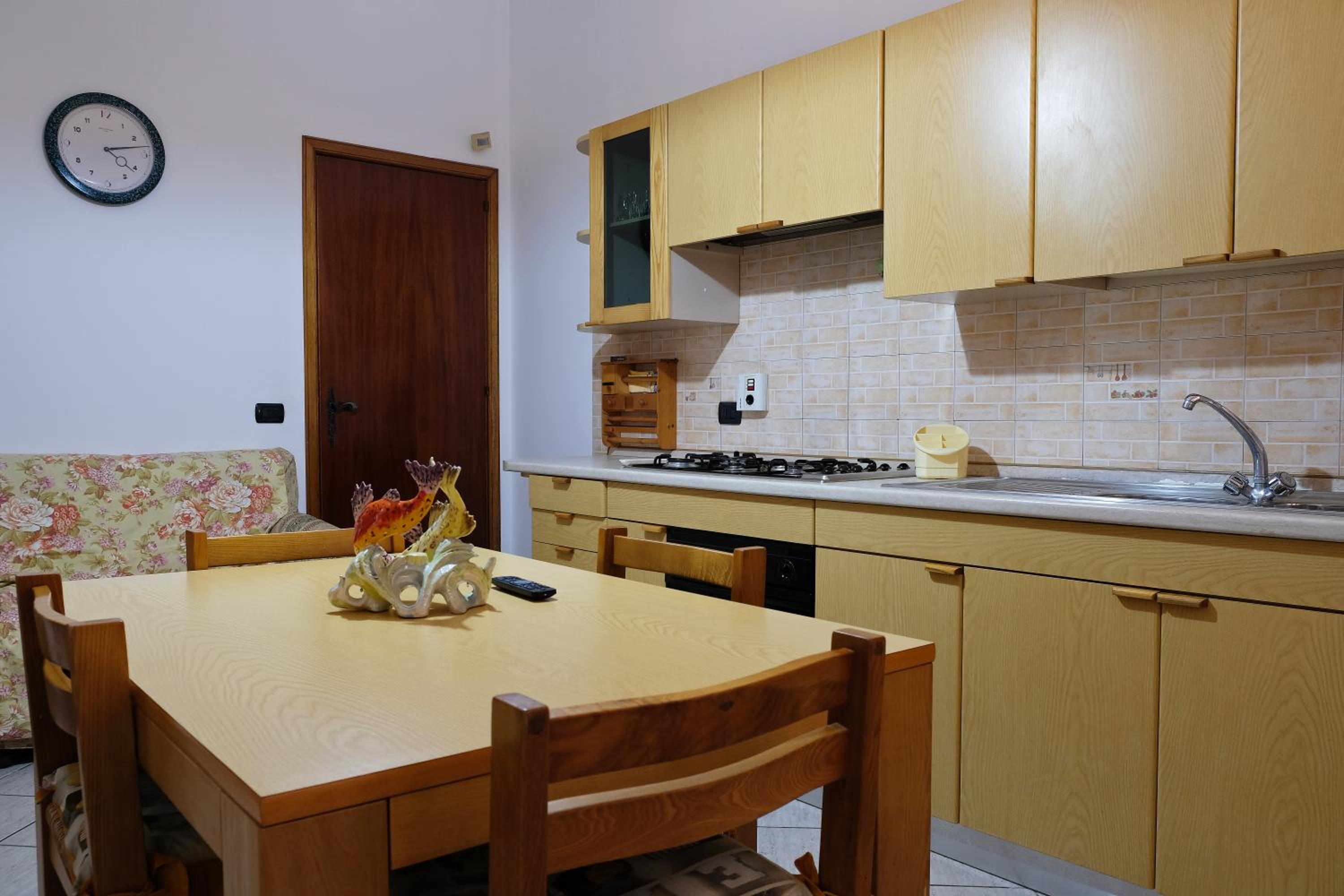 Four-Bedroom Apartment - Photo 43
