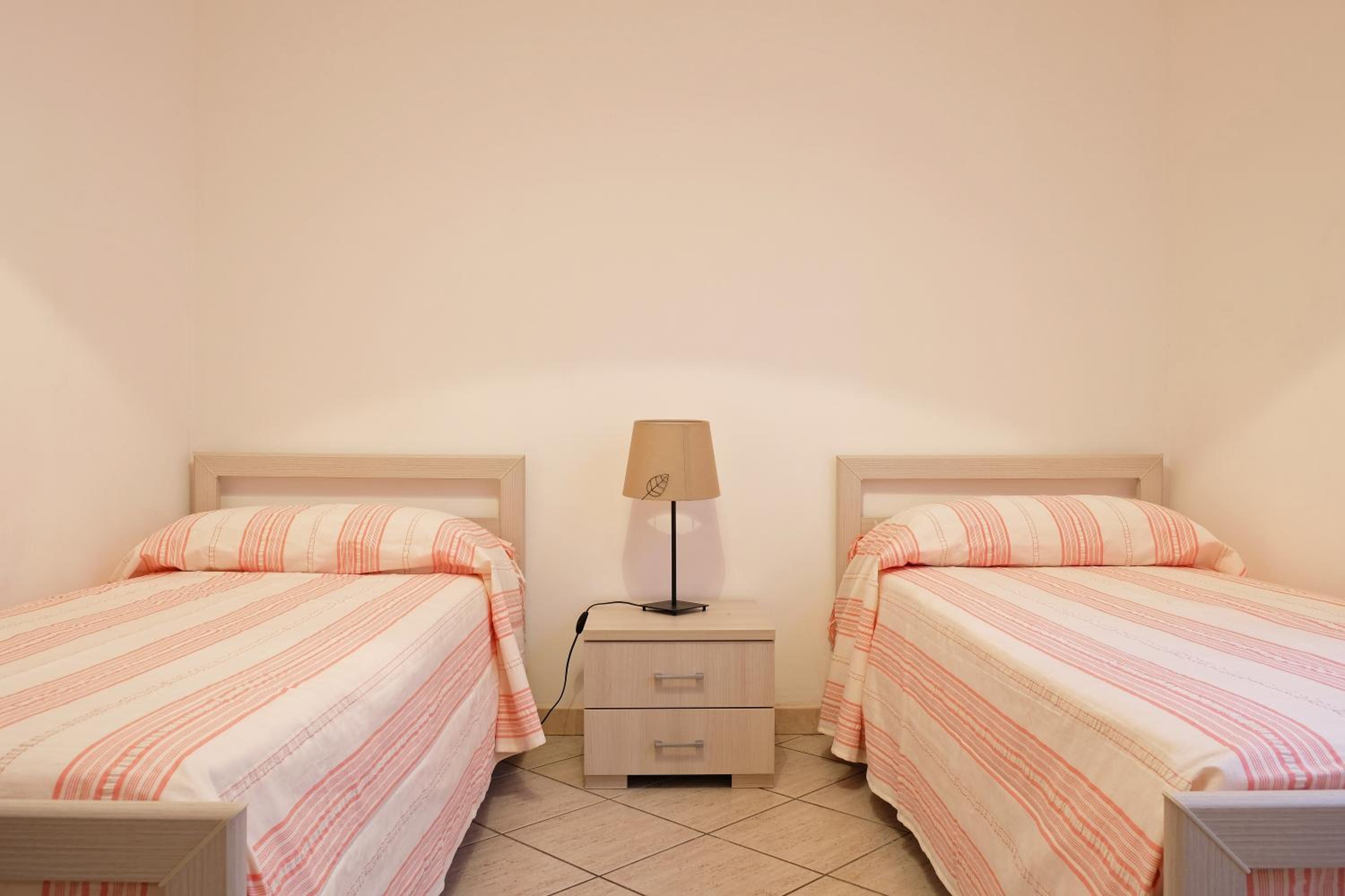 Four-Bedroom Apartment - Photo 21