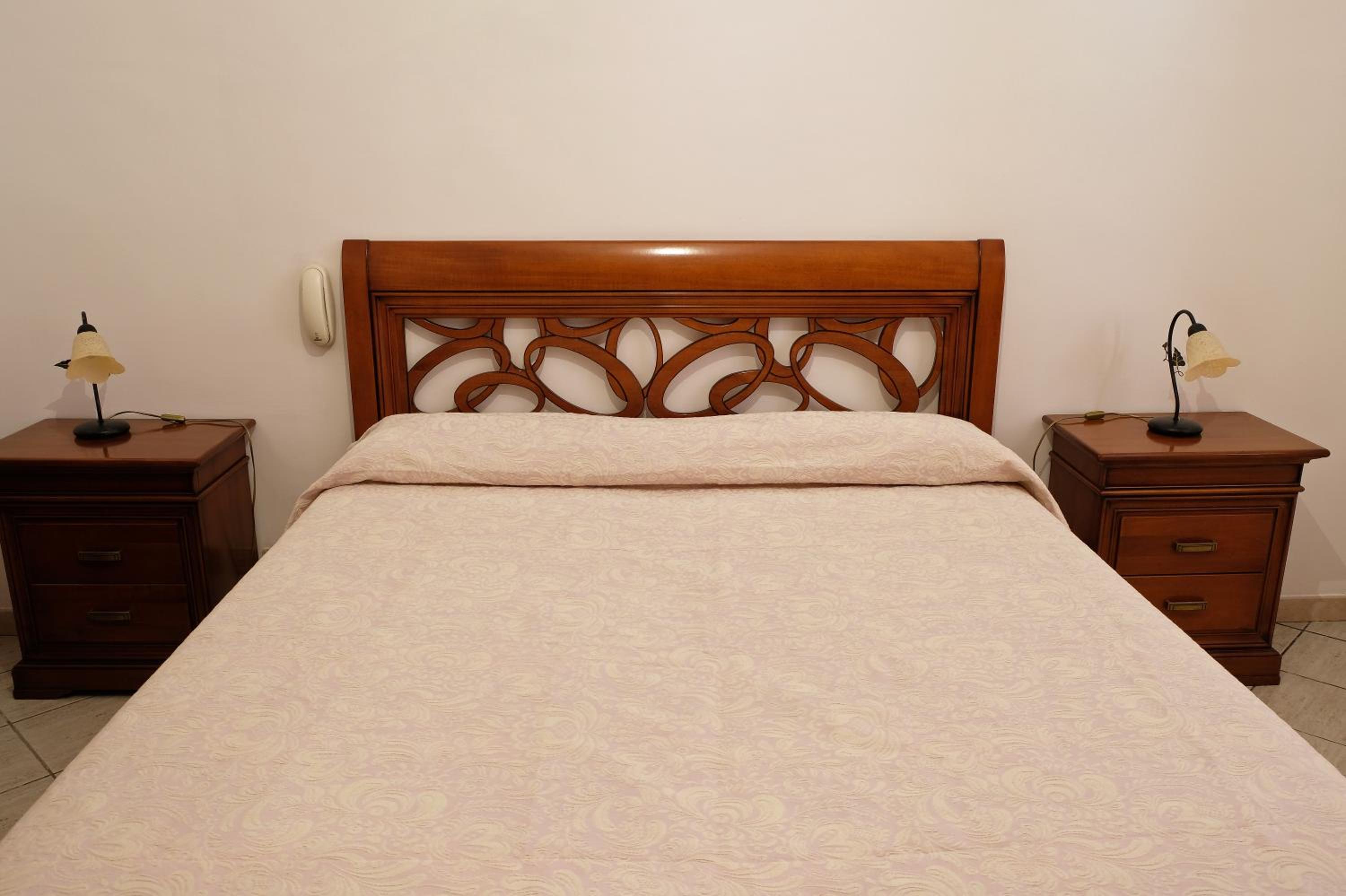 Four-Bedroom Apartment - Photo 29