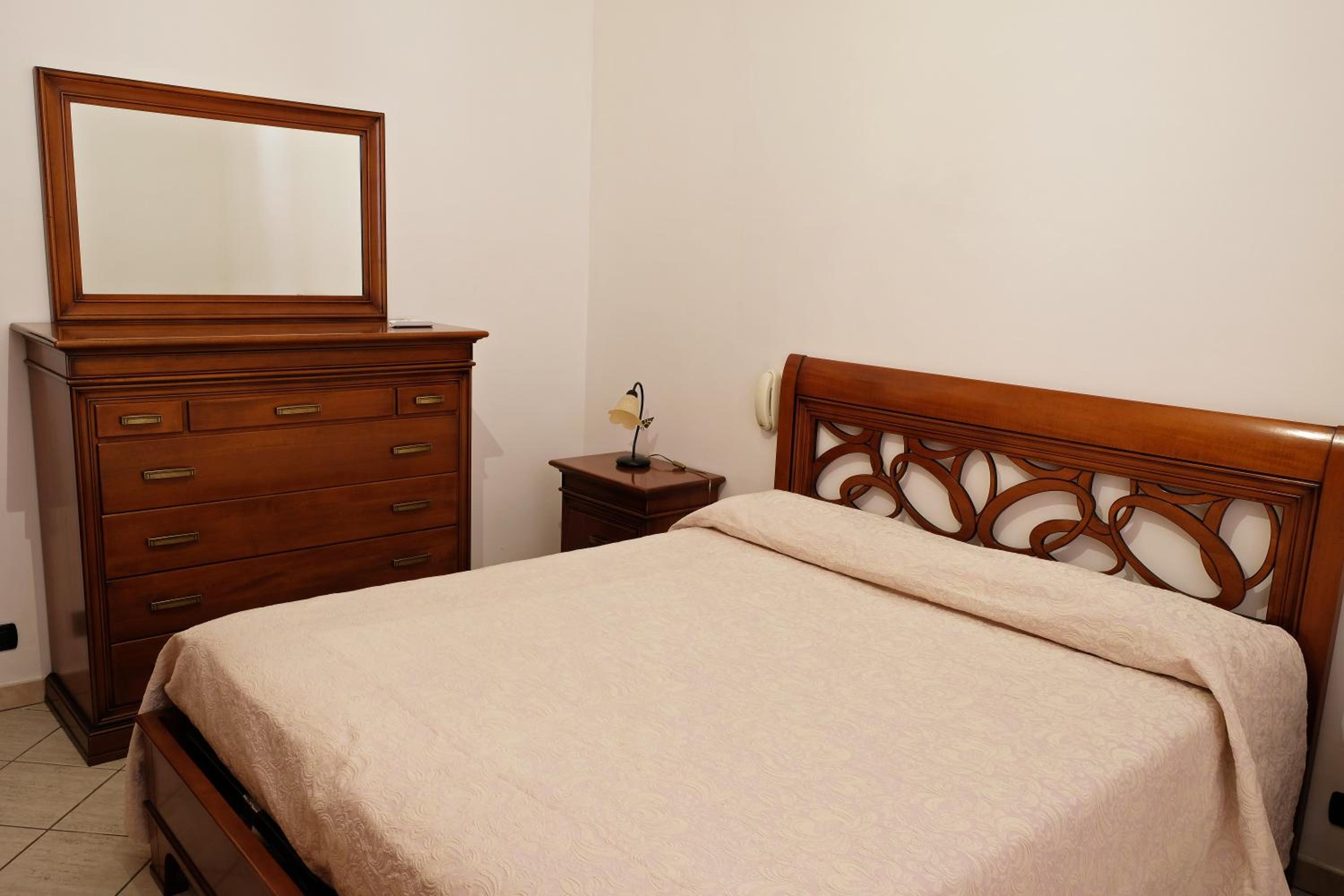 Four-Bedroom Apartment - Photo 20